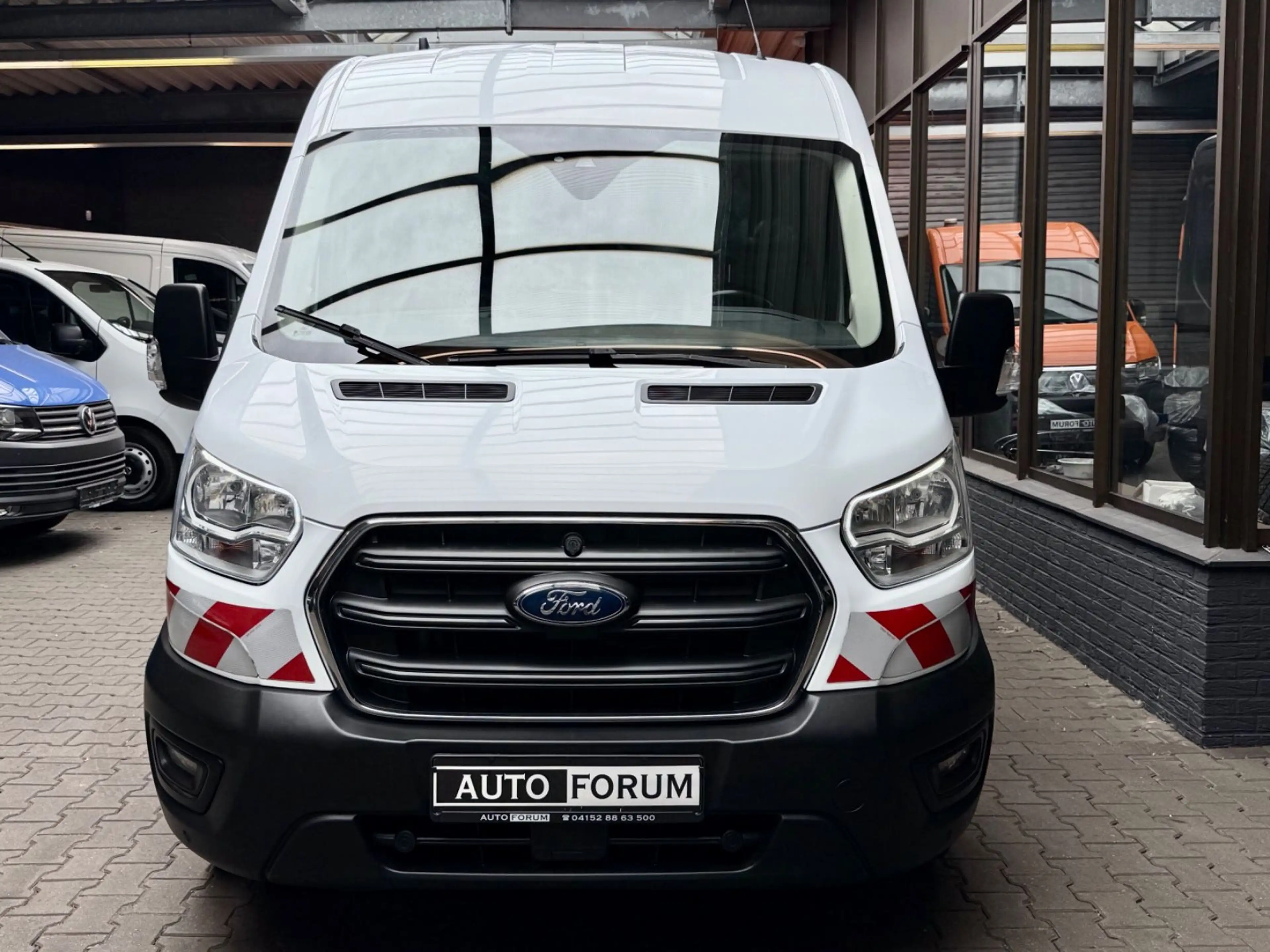 Ford Transit 2.0 D L2H2 4X4 3,5t AHK CAM KLIMA TEMPOM — photo 3