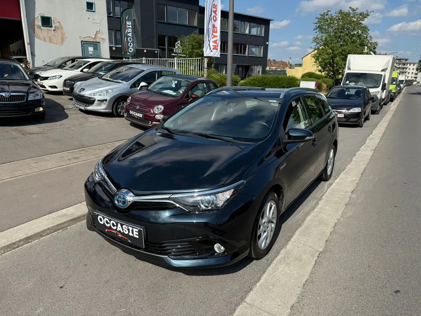 Toyota Auris SW 1.8i HSD **12M GARANTIE** CARNET COMPLTE** Noir - 1
