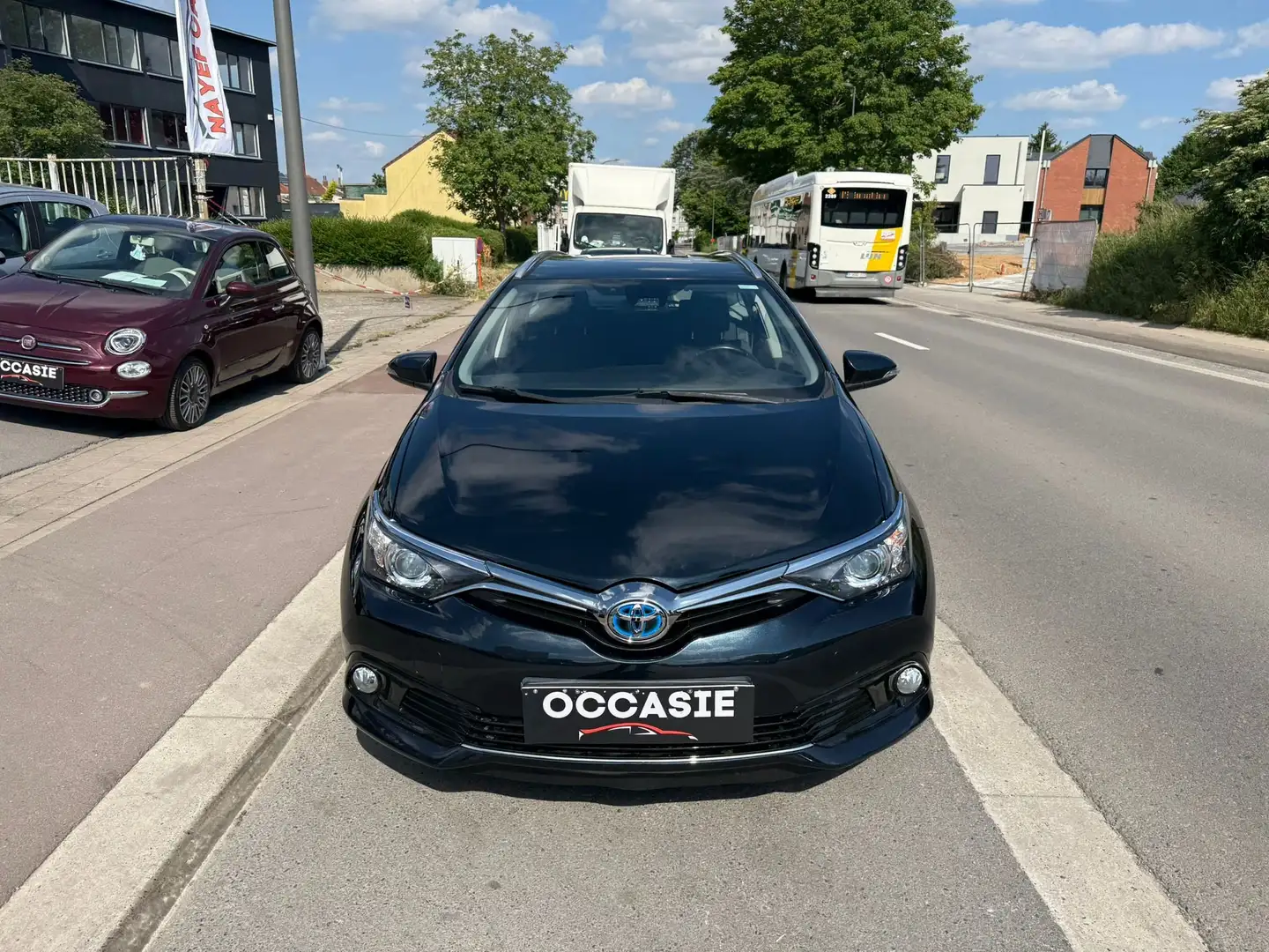 Toyota Auris SW 1.8i HSD **12M GARANTIE** CARNET COMPLTE** Noir - 2