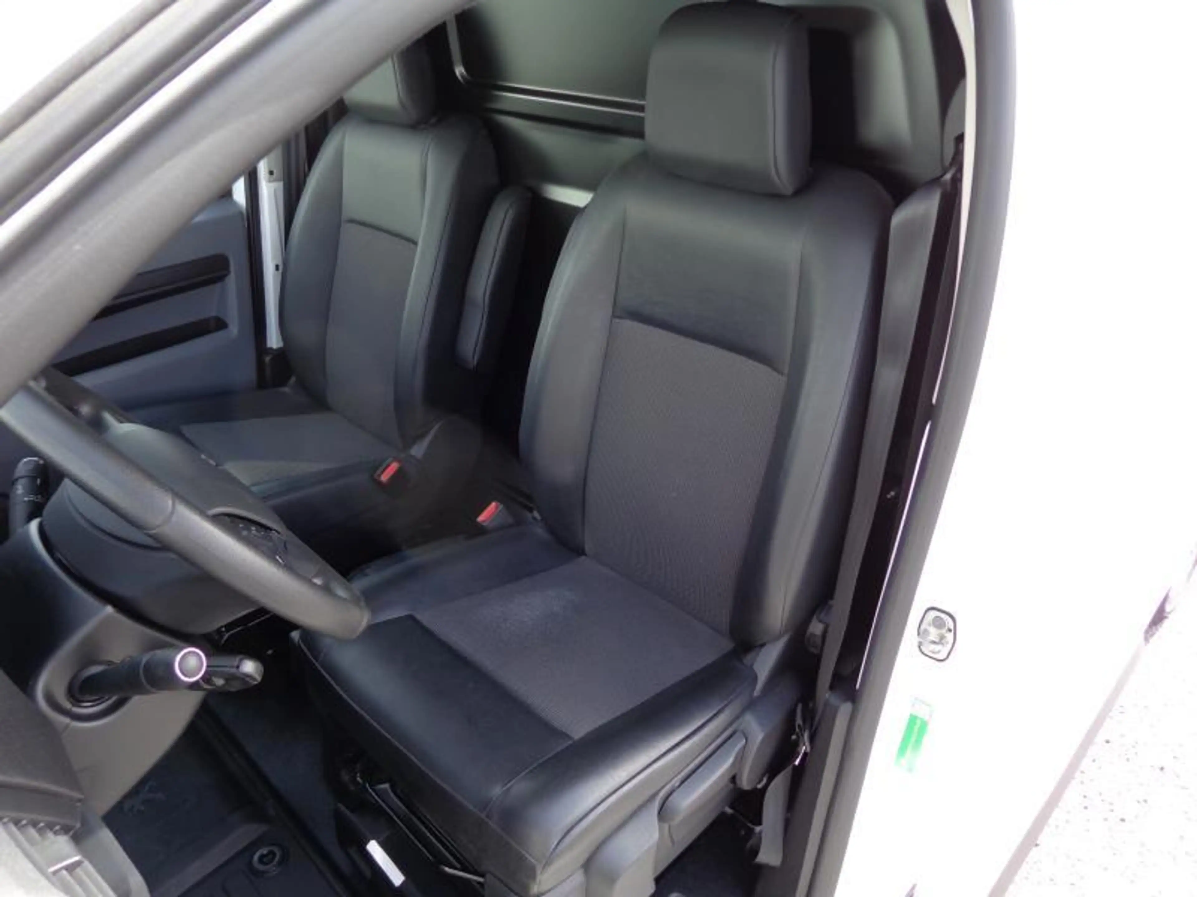 Peugeot Expert Electric L2 2Pl - GPS - Caméra — photo 10