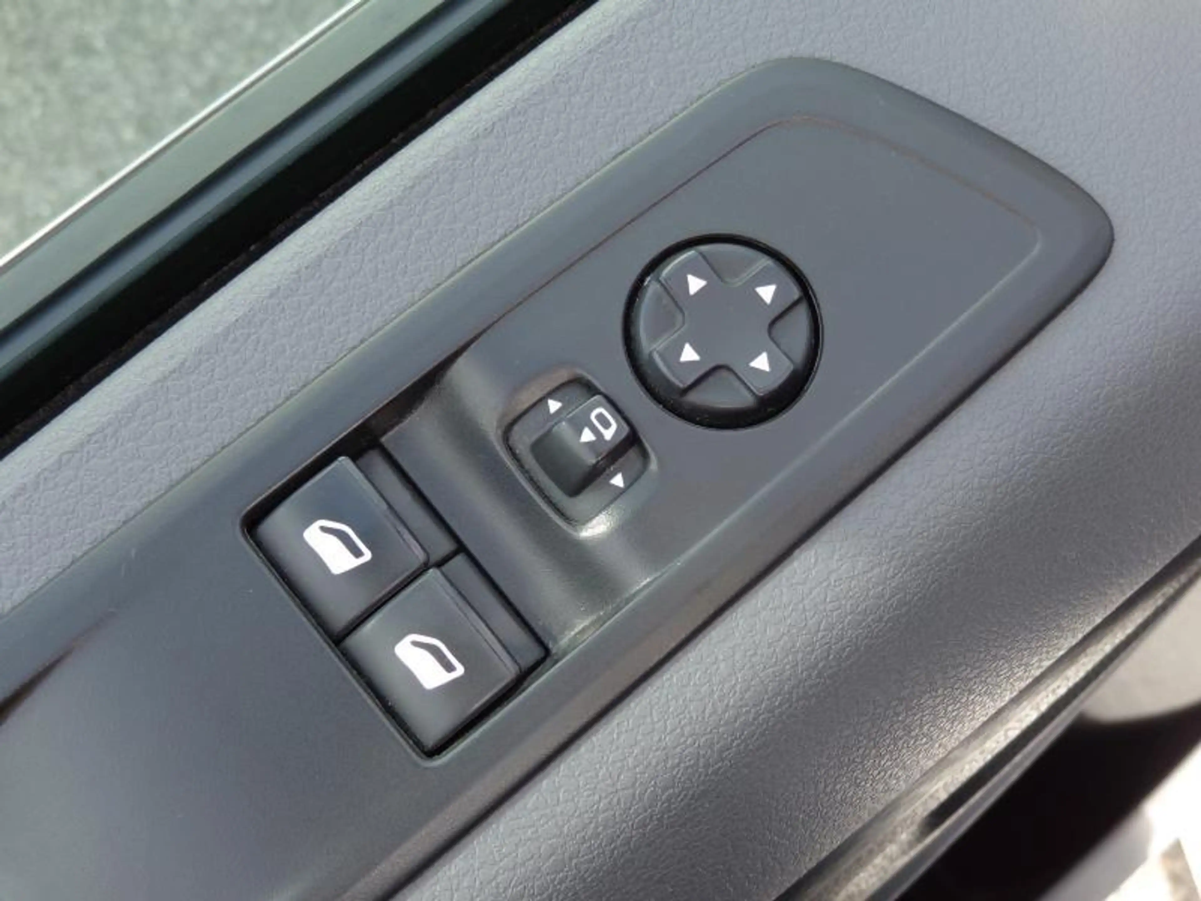 Peugeot Expert Electric L2 2Pl - GPS - Caméra — photo 13