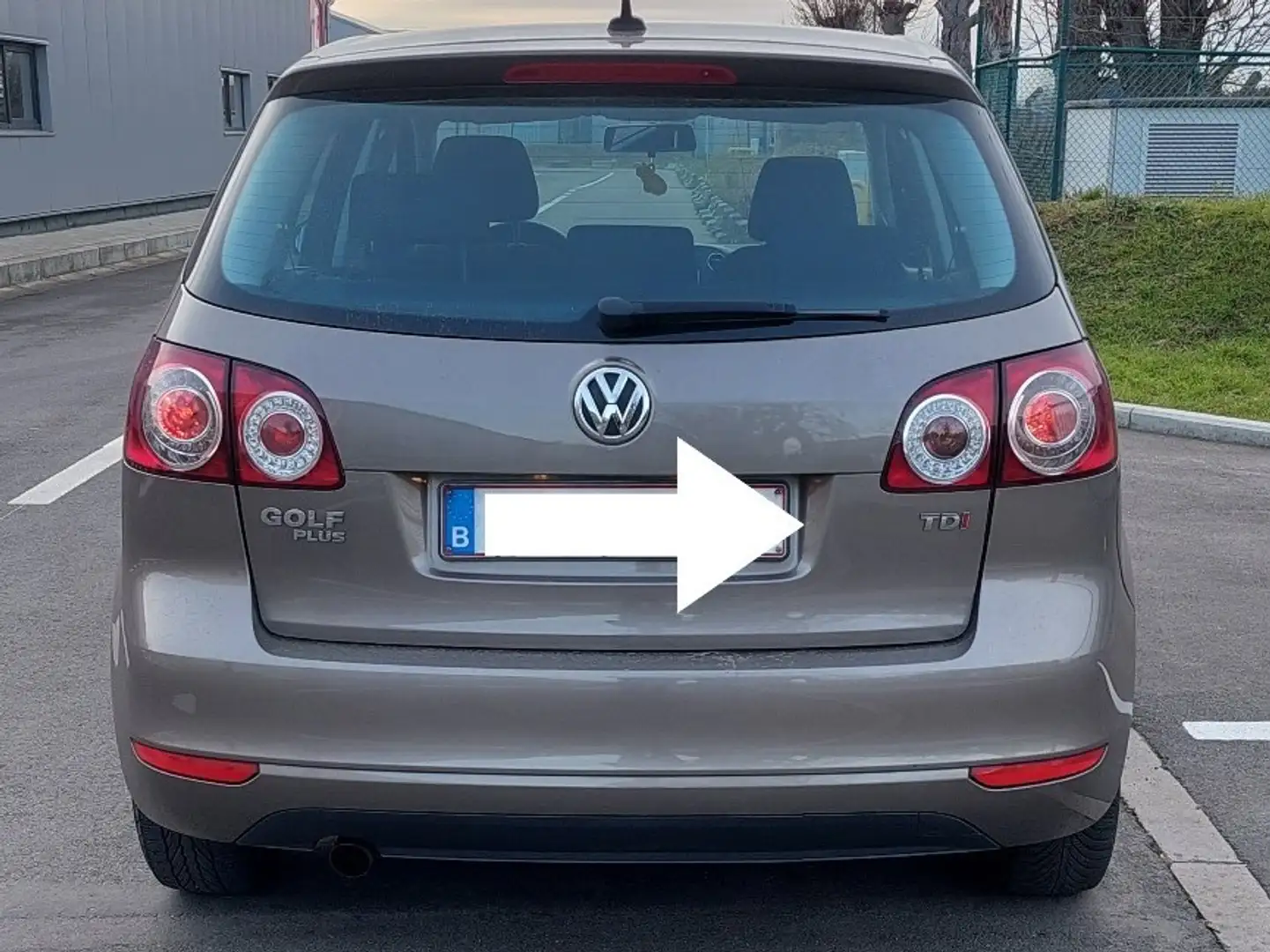 Volkswagen Golf Plus 1.6 CR TDi Trendline DPF Brun - 2