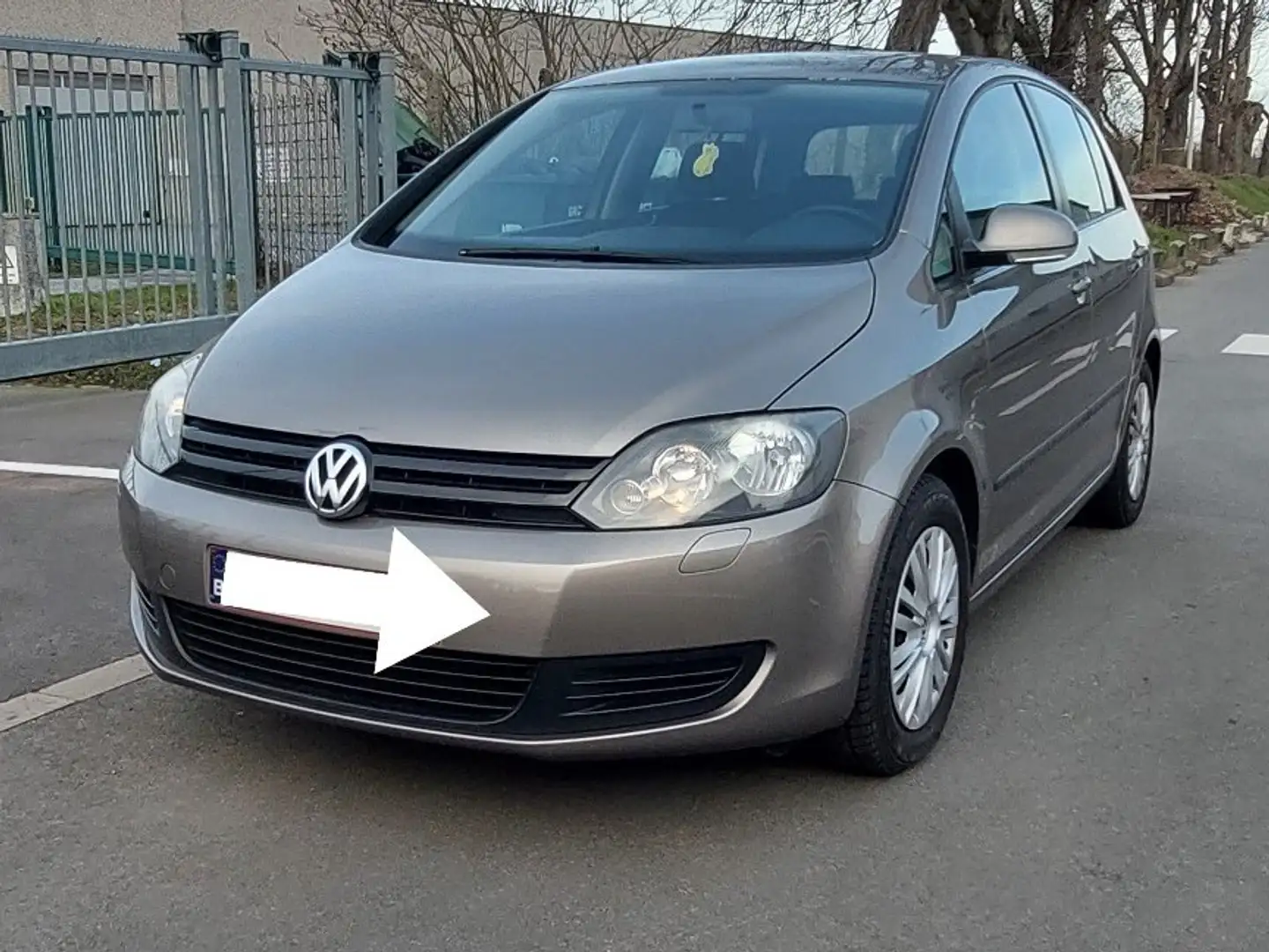 Volkswagen Golf Plus 1.6 CR TDi Trendline DPF Brun - 1