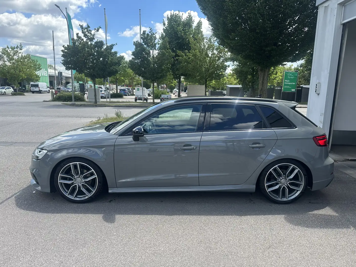 Audi A3 30 gtron sportback 2x S-Line Grau - 2