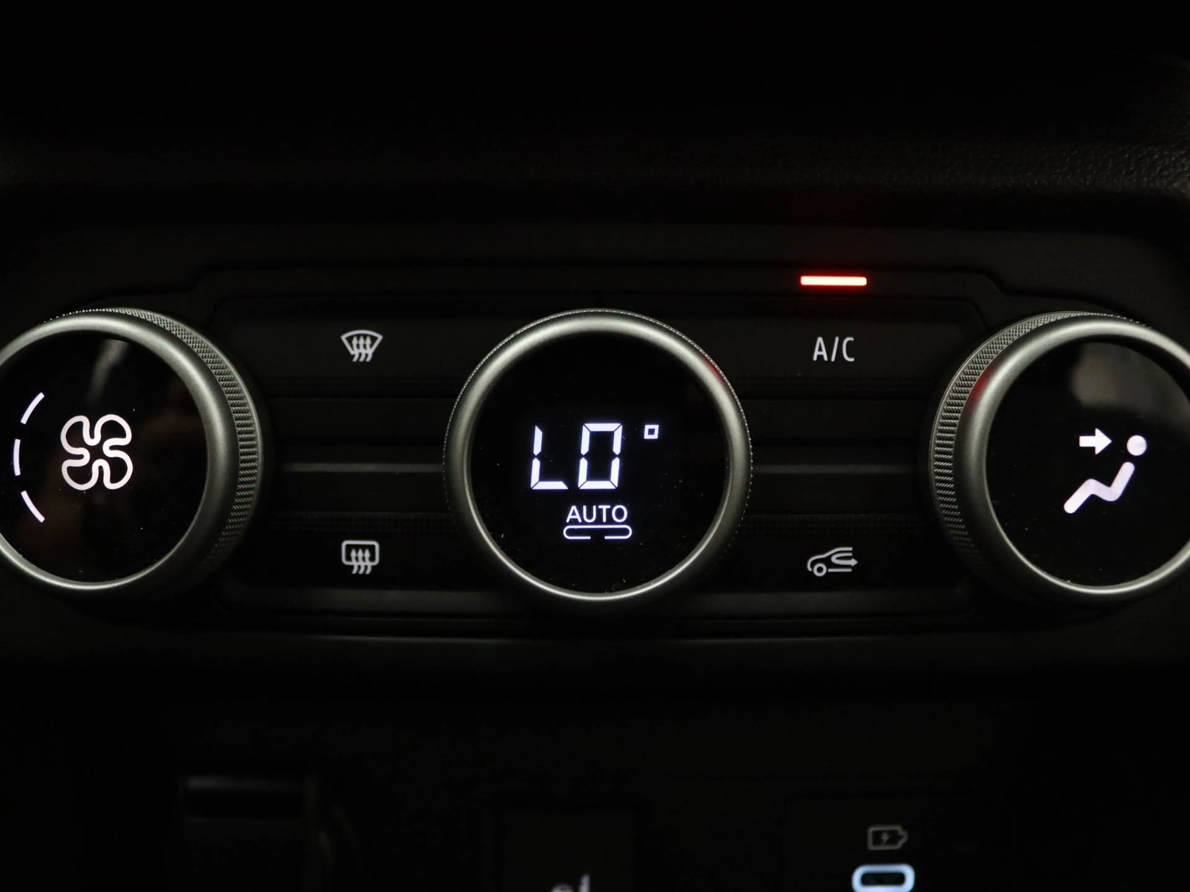 Dacia Jogger 140pk Hybrid Extreme 7p. Apple Carplay/Android Aut — photo 7