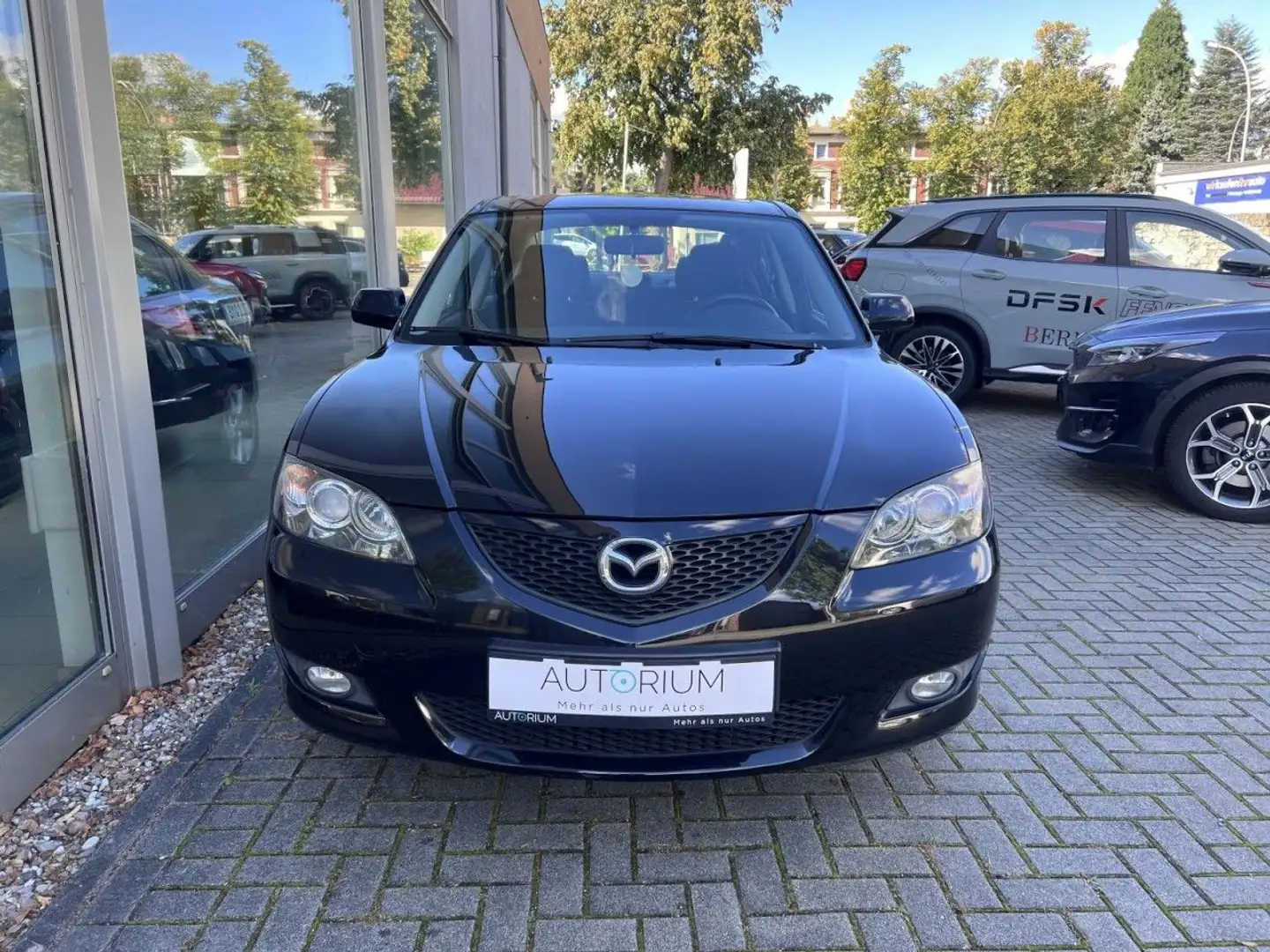 Mazda 3 Lim. 1.6 Active AUTOMATIK 1.HAND KLIMAAUTO MFL Schwarz - 2