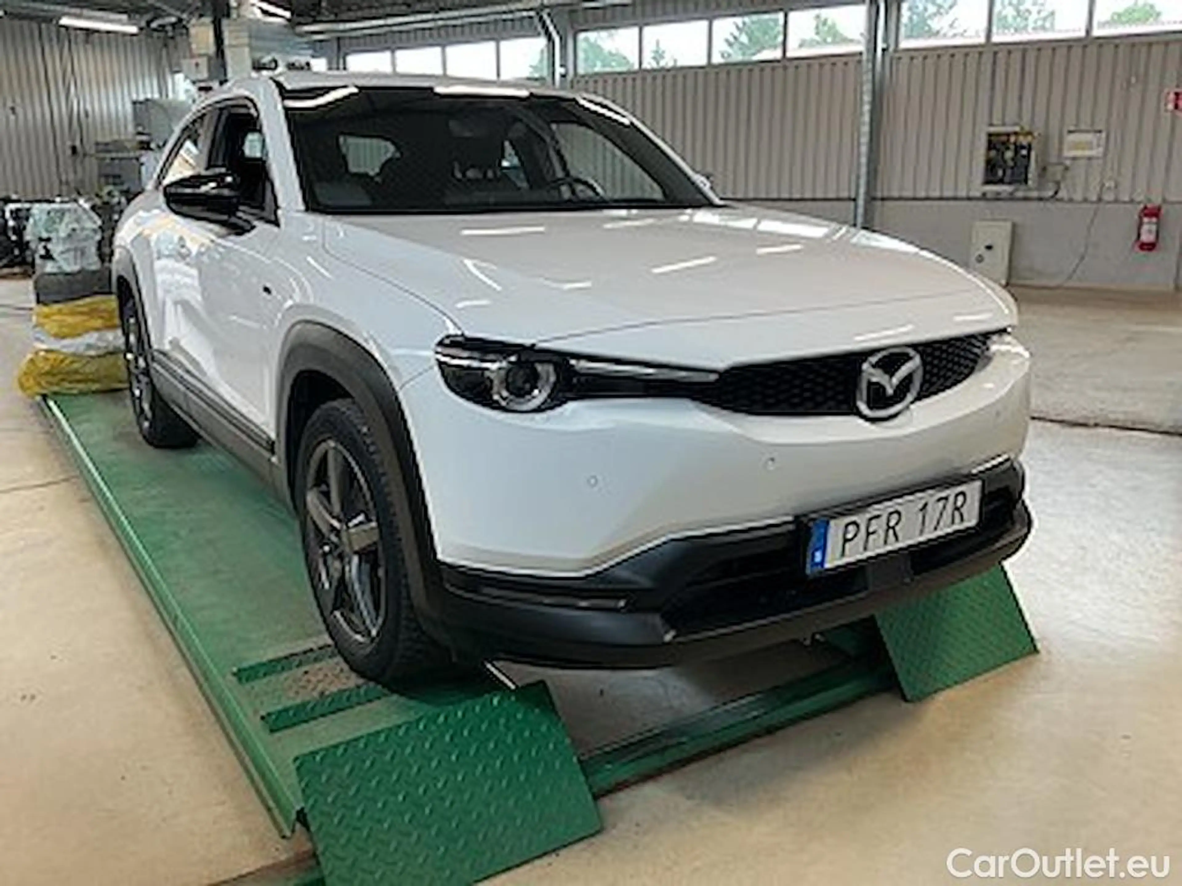 Mazda MX-30 EV 143hk