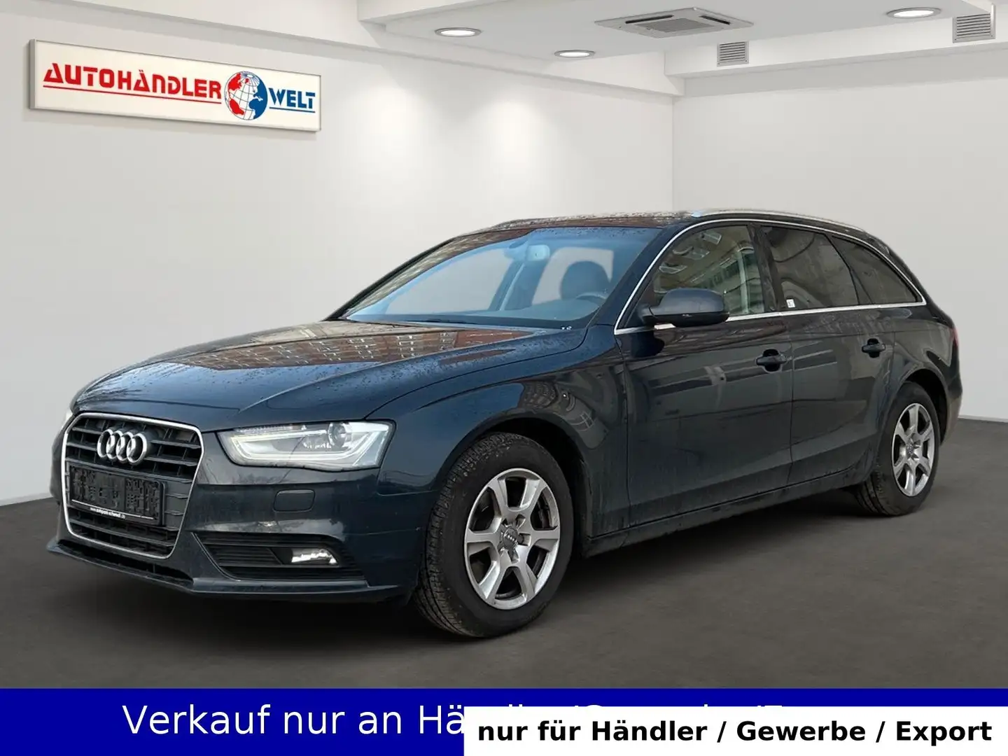 Audi A4 Kombi 1.8 TFSI AAC Xenon SHZ PDC AHK Blau - 1