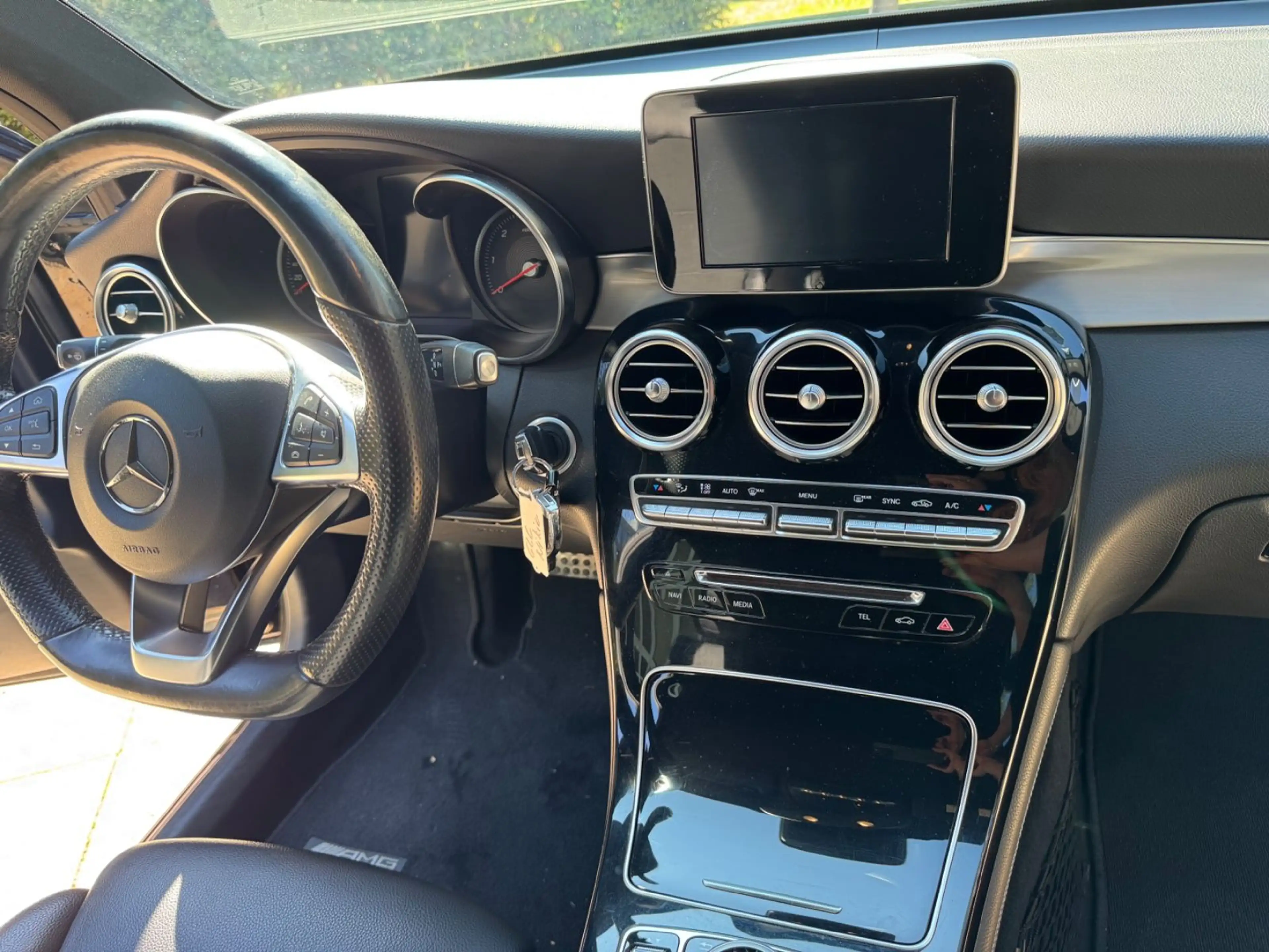 Mercedes-Benz GLC 220 d 4Matic Avantgarde/AMG-Line — photo 22