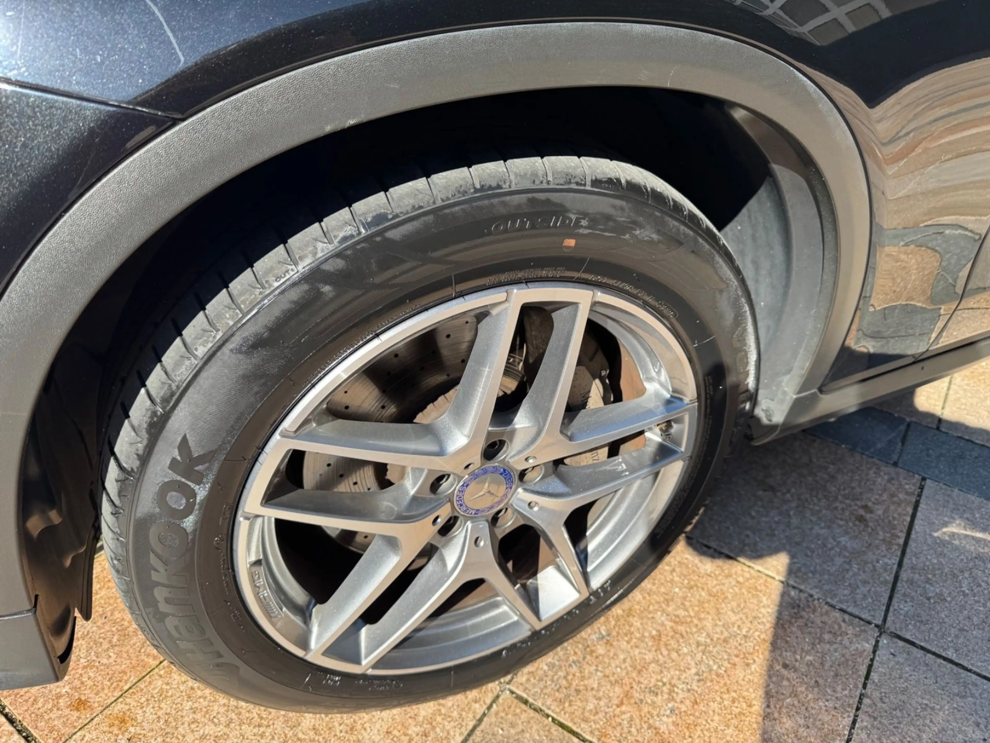 Mercedes-Benz GLC 220 d 4Matic Avantgarde/AMG-Line — photo 9