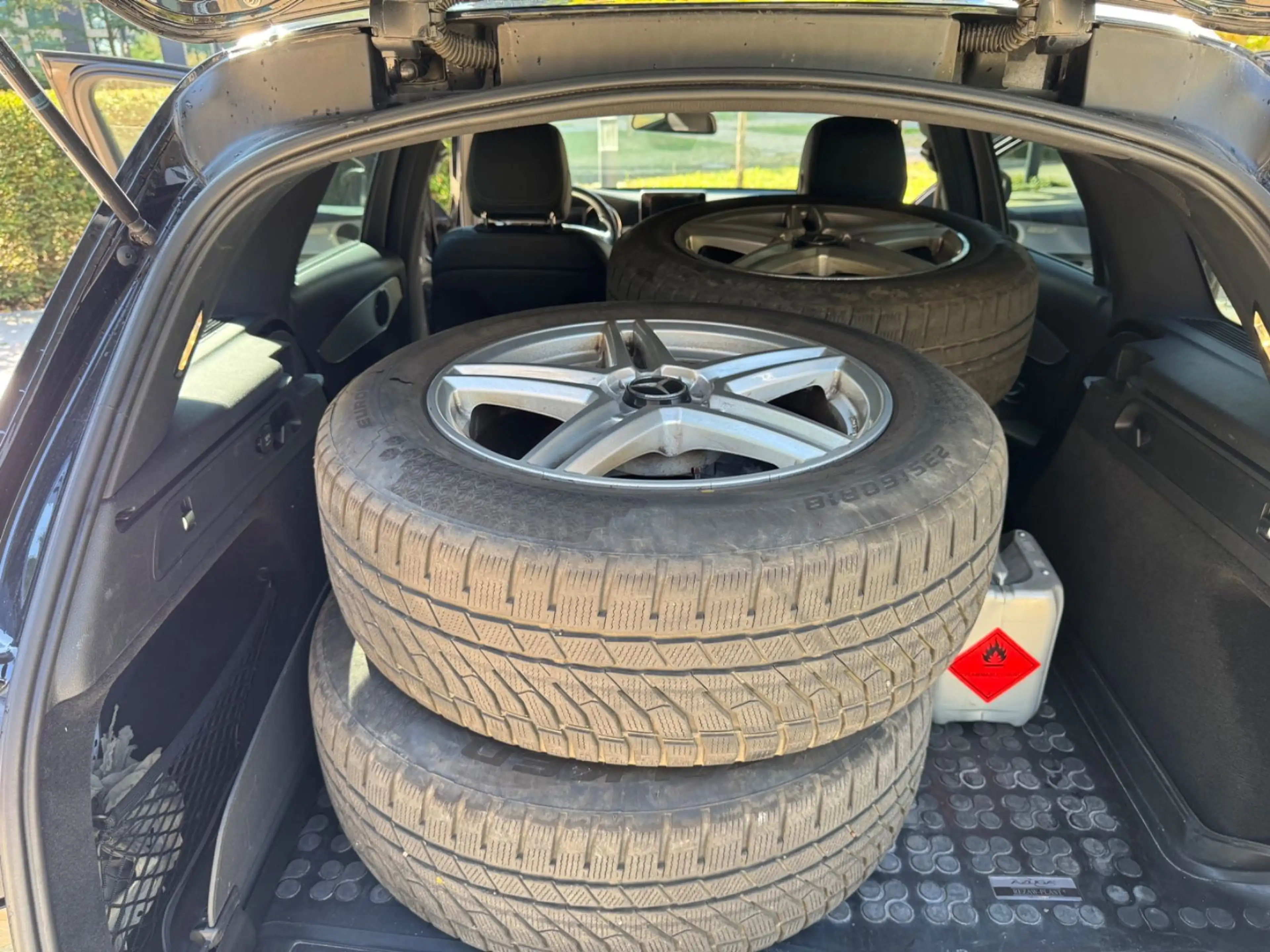 Mercedes-Benz GLC 220 d 4Matic Avantgarde/AMG-Line — photo 25