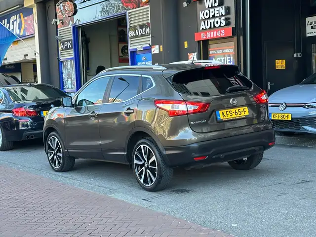 Nissan Qashqai view 2