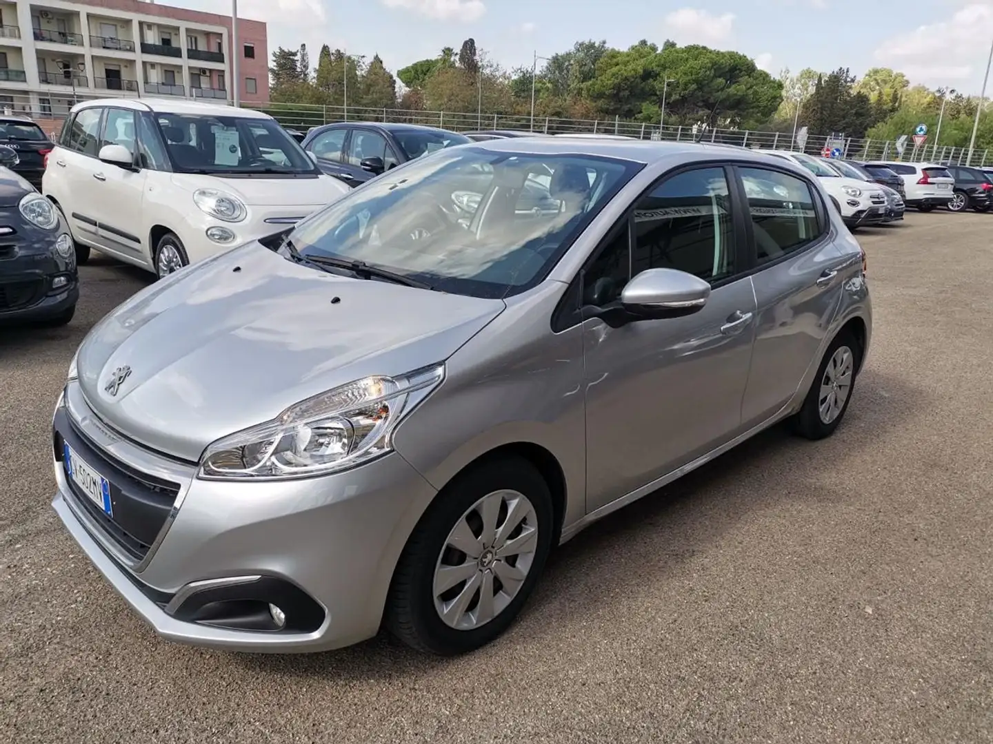 Peugeot 208 BlueHDi 75 S&S 5 porte Active Gris - 1