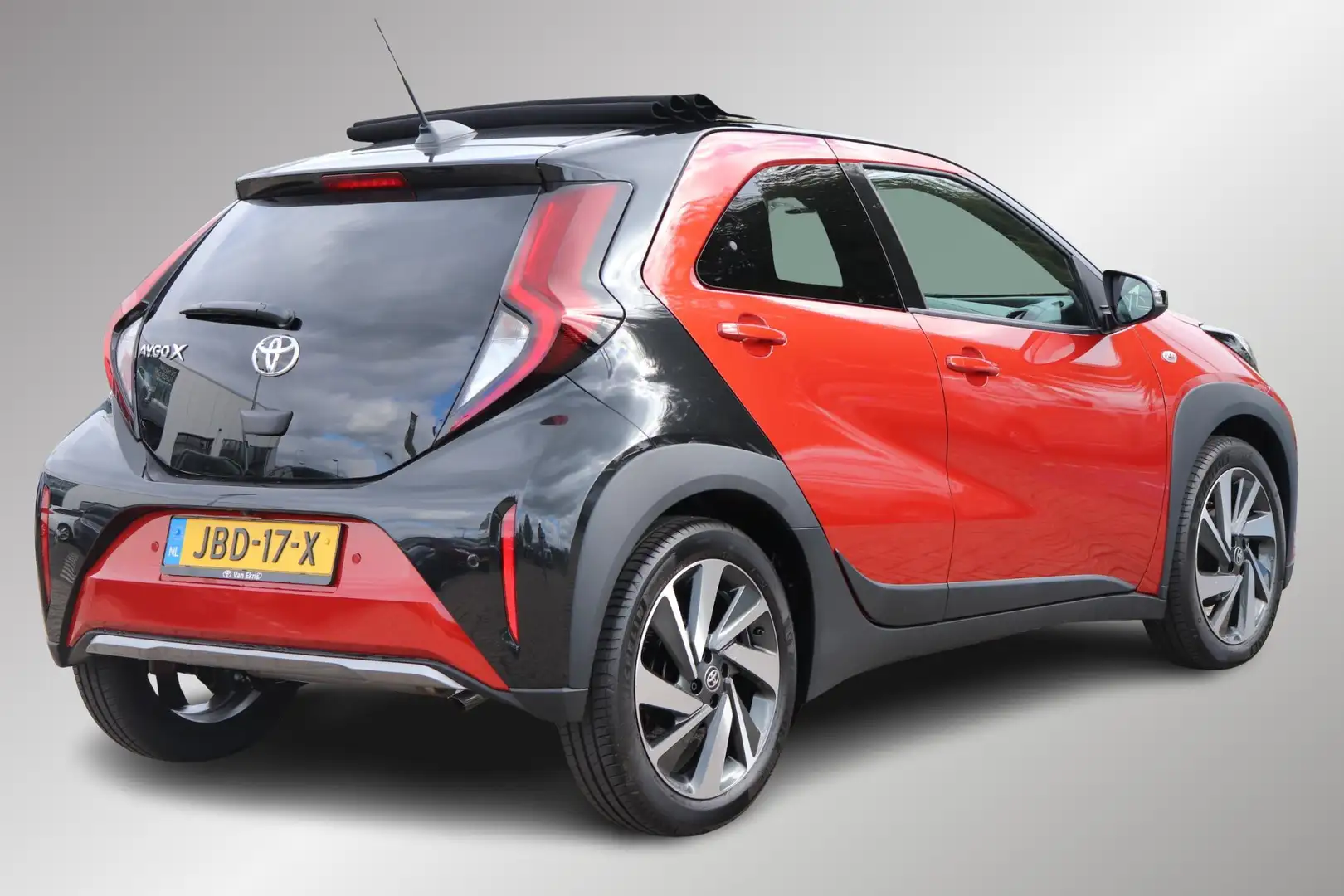 Toyota Aygo X 1.0 VVT-i MT Envy, Cabriodak, Apple Carplay/Androi Red - 2