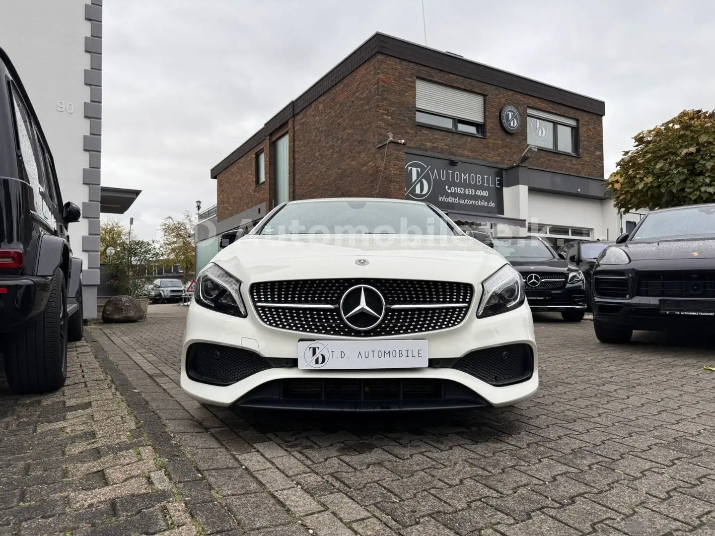Mercedes-Benz A 180 A -Klasse /AMG/Automatik/Insp. Neu Blanc - 2