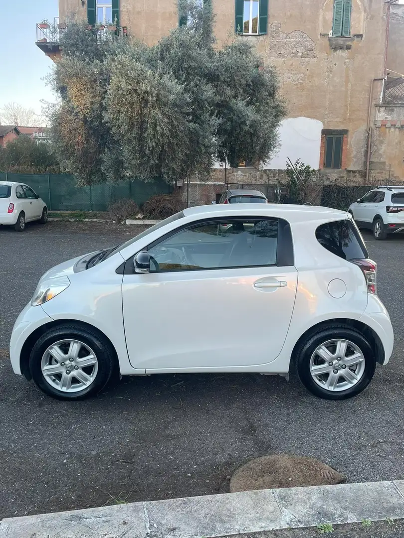 Toyota iQ 1.0 cvt (multidrive) E5 - 2