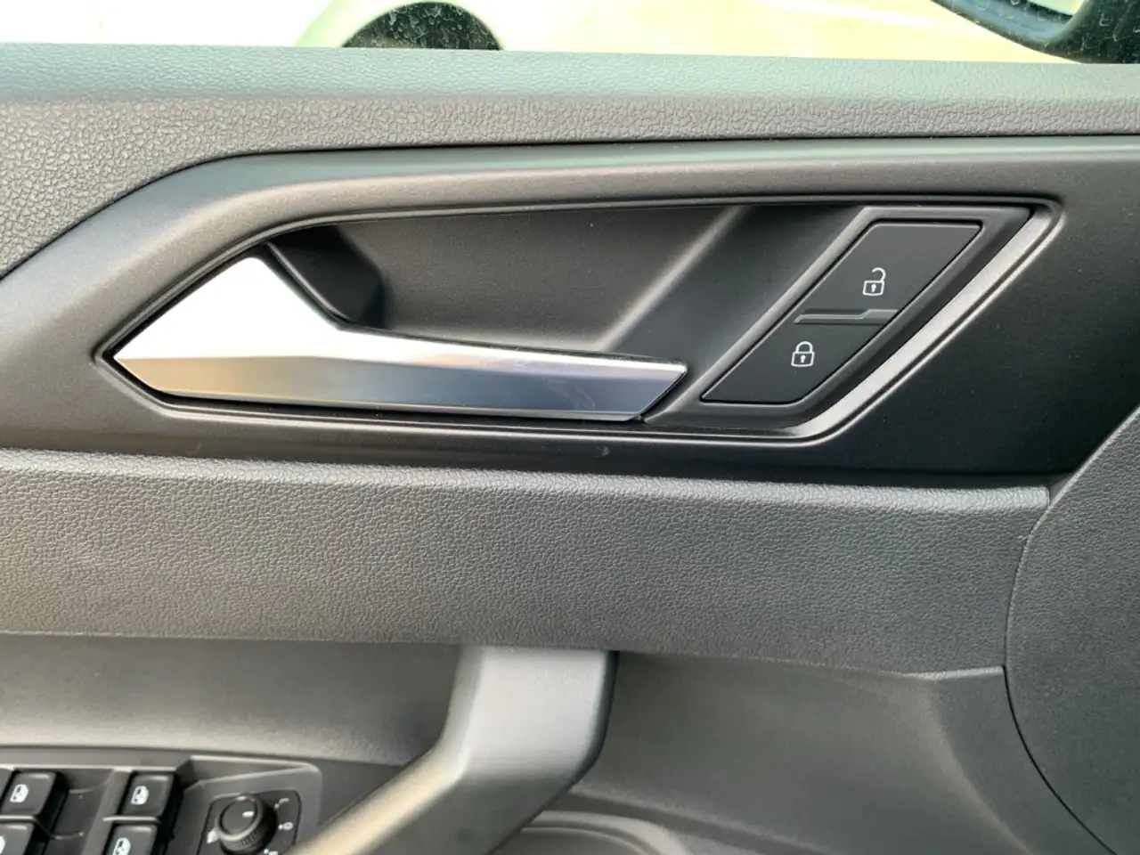 Volkswagen Polo VI 1.0+Klimaanlage+LED+FSE+el.Fensterheber 15