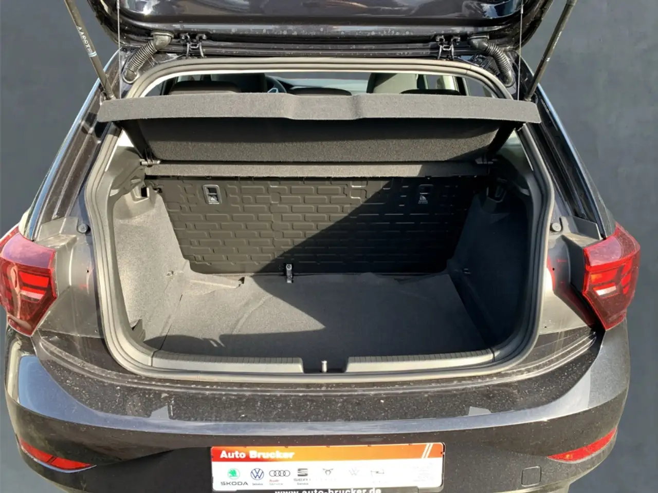 Volkswagen Polo VI 1.0+Klimaanlage+LED+FSE+el.Fensterheber 5