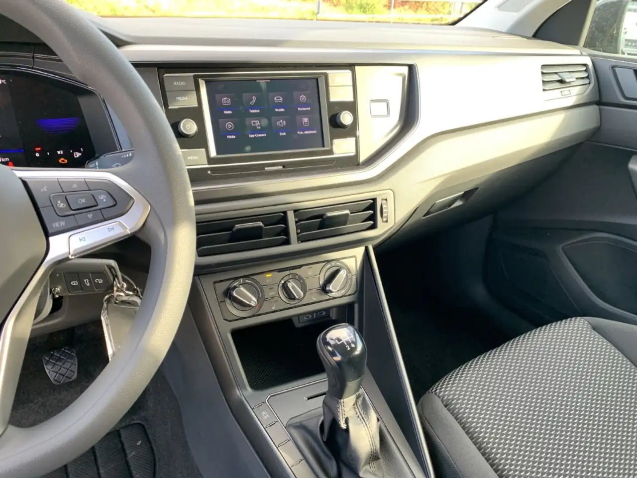 Volkswagen Polo VI 1.0+Klimaanlage+LED+FSE+el.Fensterheber 11
