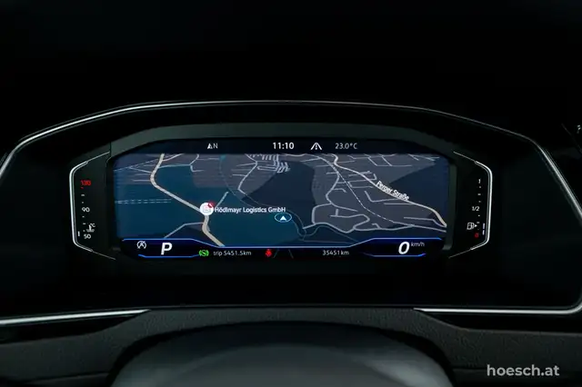 Volkswagen Passat view 10