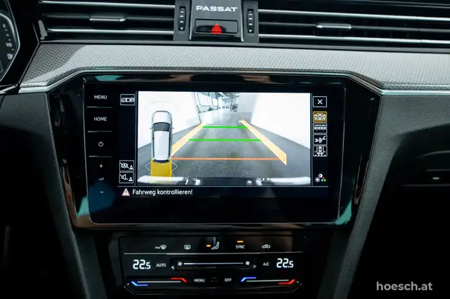 Volkswagen Passat view 15