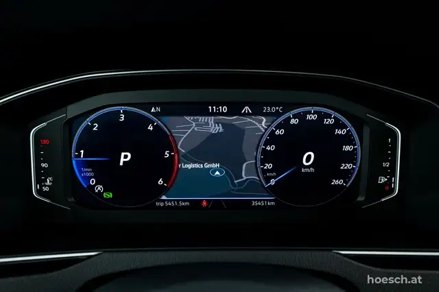 Volkswagen Passat view 9