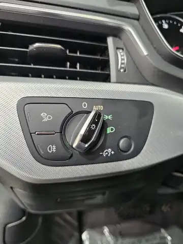 Audi A4 view 18