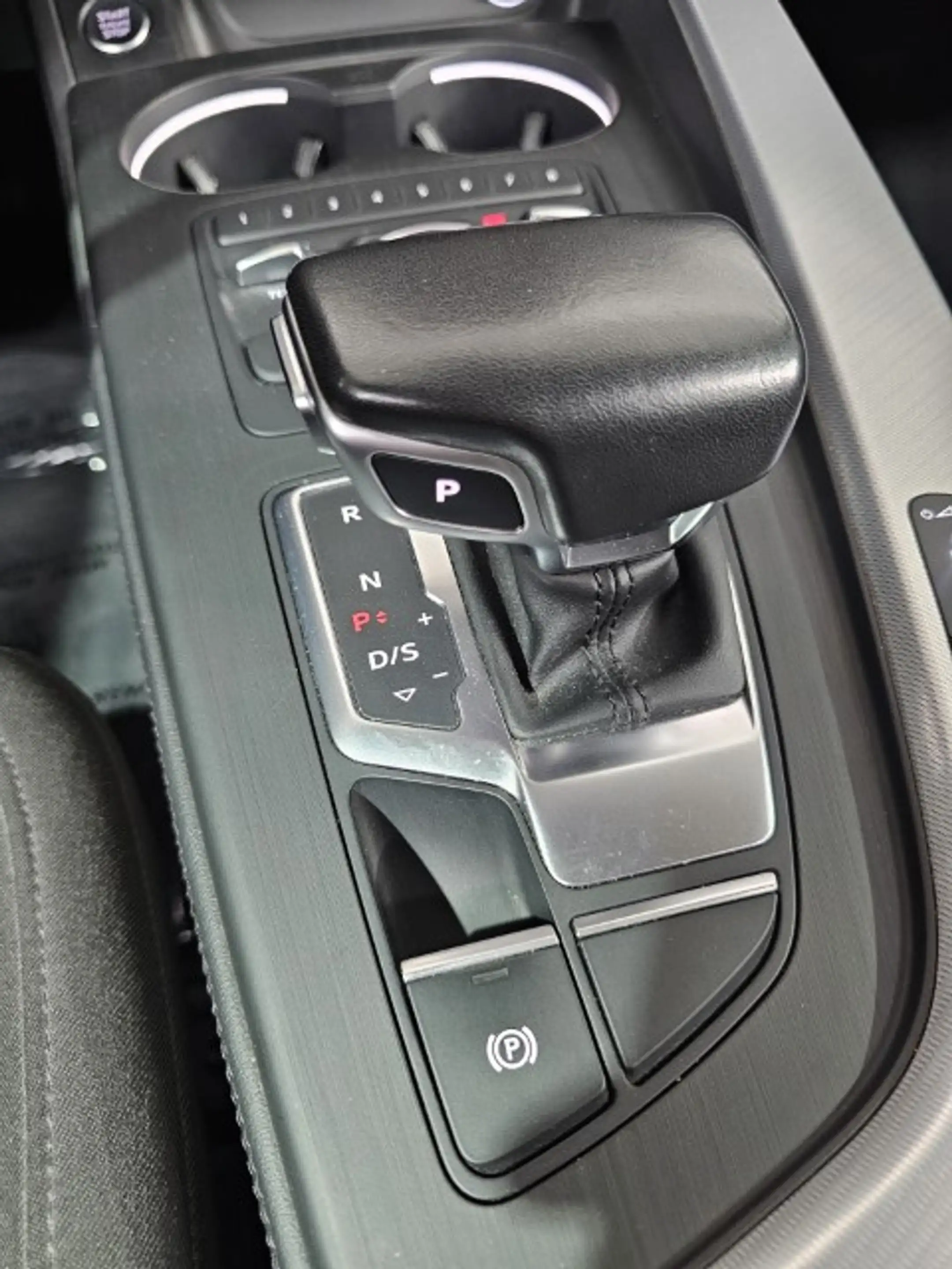 Audi A4 A4 Avant 2.0 TDi Sport S tronic — photo 10