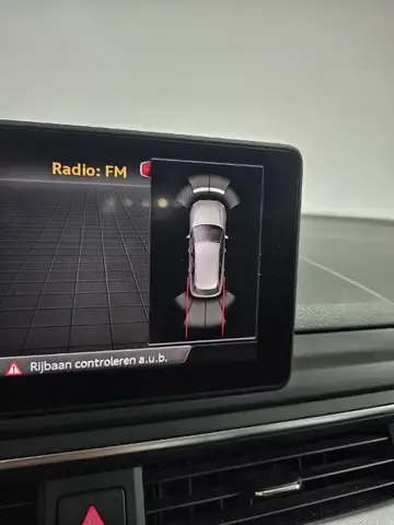 Audi A4 view 19