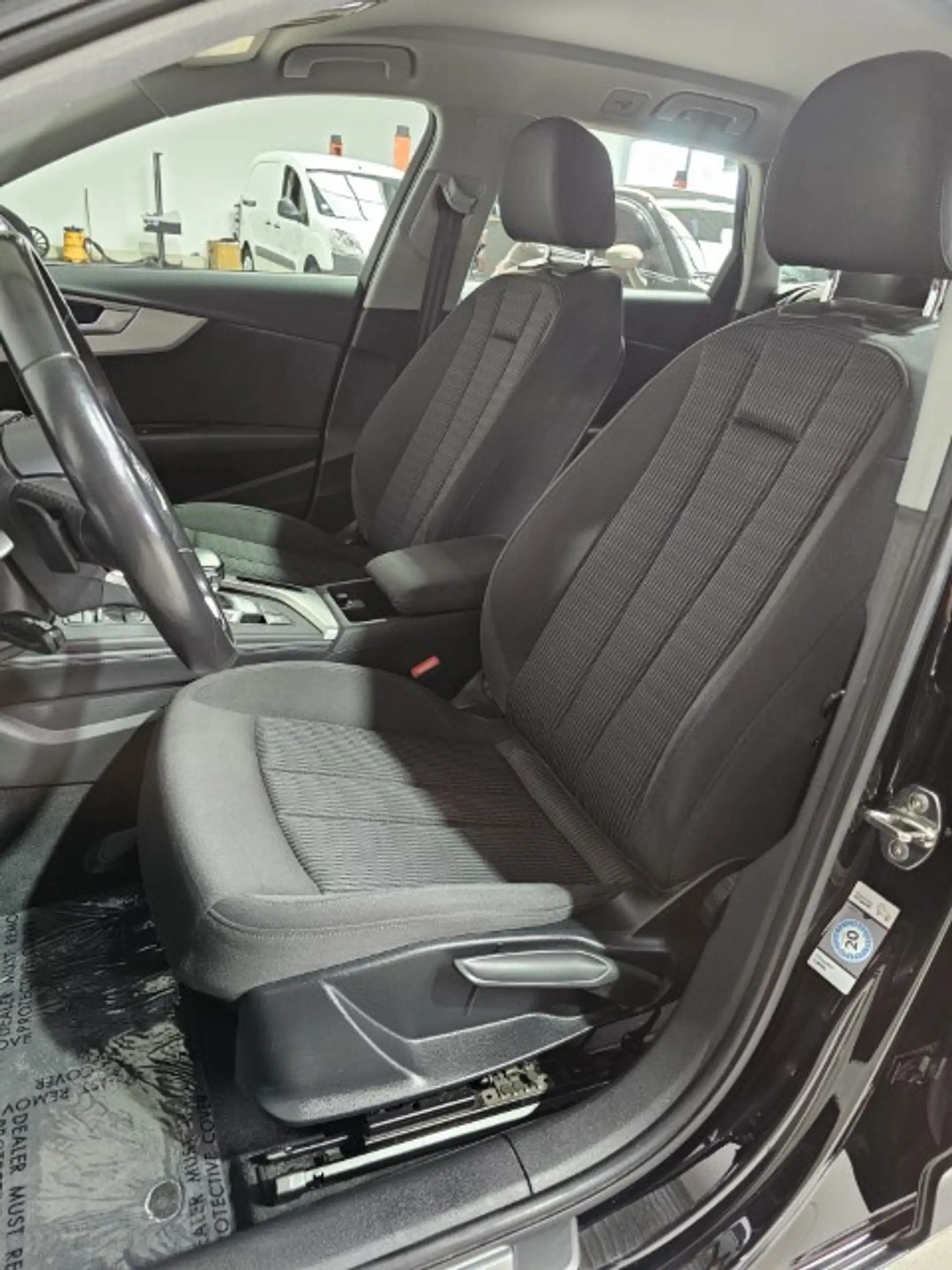 Audi A4 A4 Avant 2.0 TDi Sport S tronic — photo 13