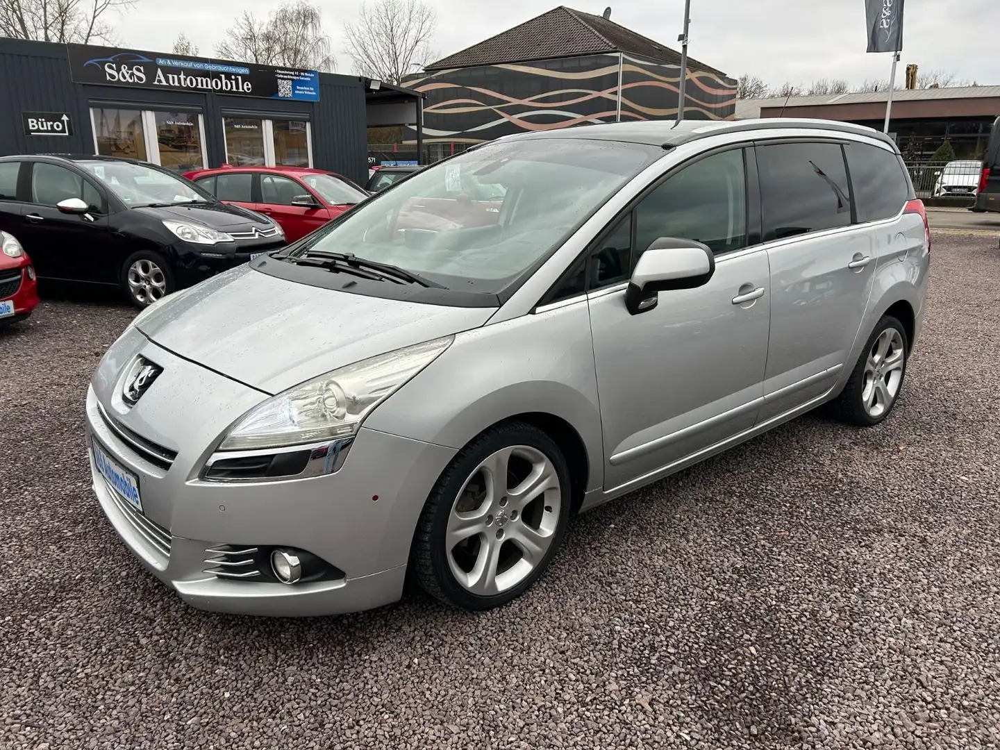 Peugeot 5008 2.0 HDi *Automatik*7-Sitzer*Navi*Panorama* Argent - 1