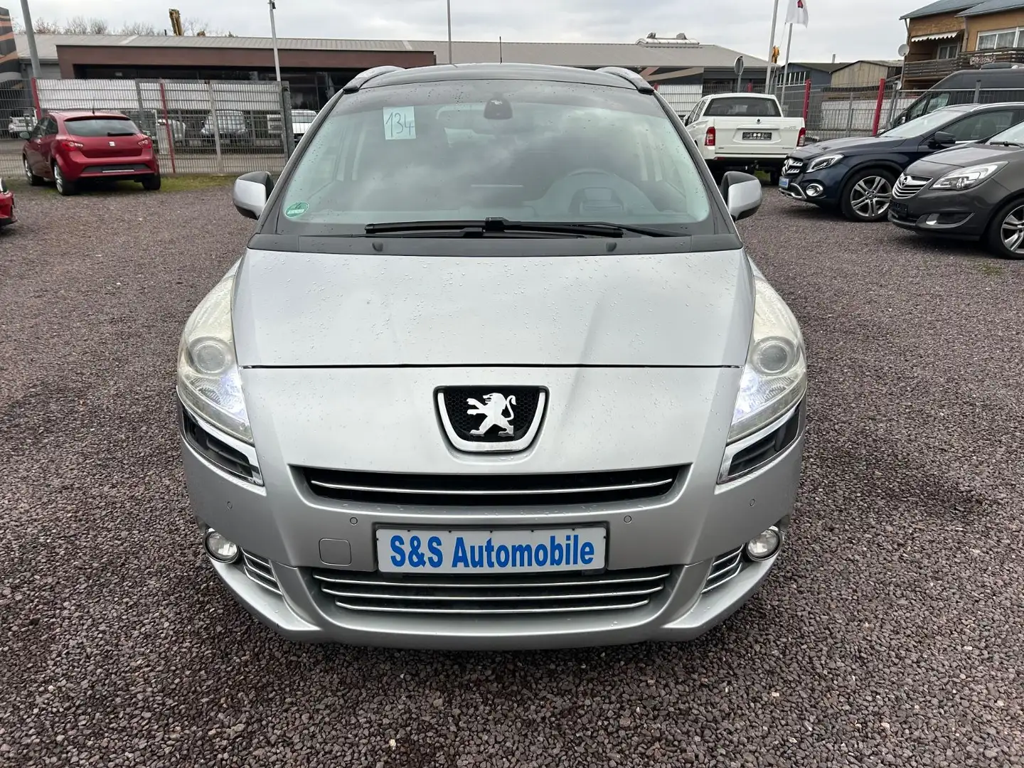 Peugeot 5008 2.0 HDi *Automatik*7-Sitzer*Navi*Panorama* Argent - 2