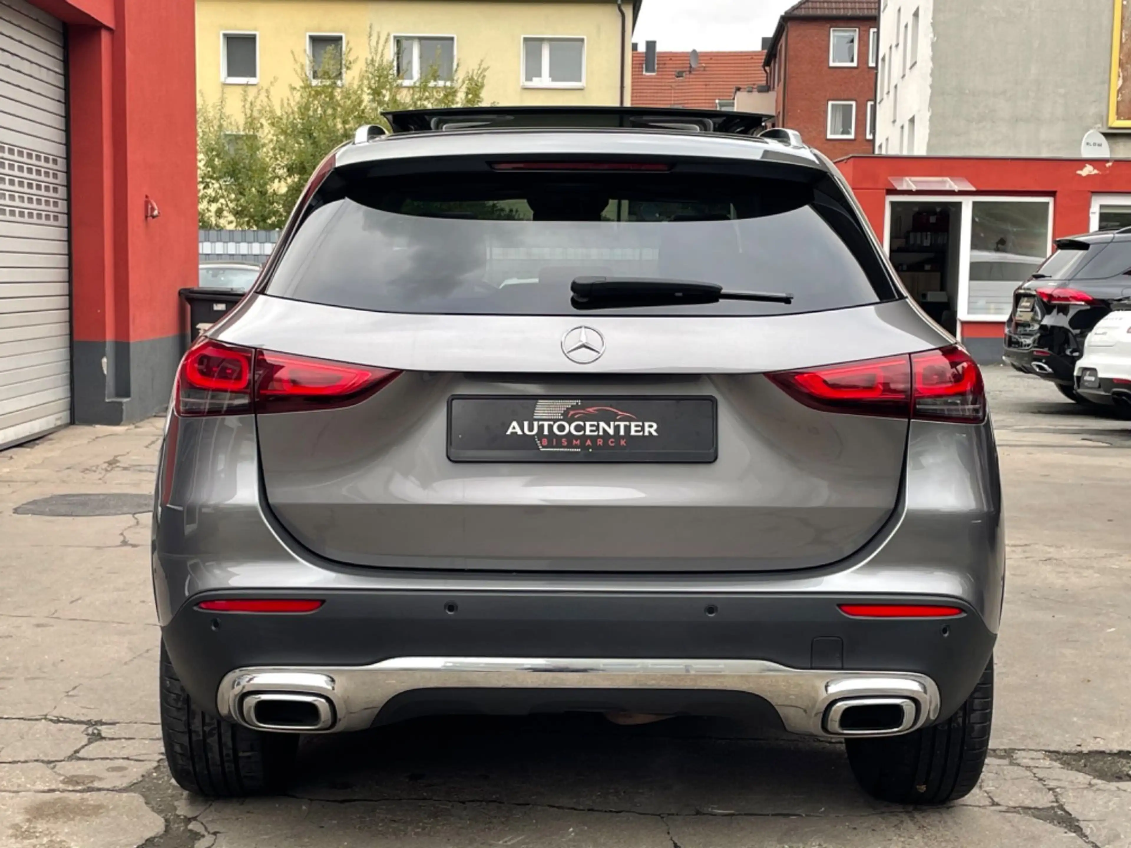 Mercedes-Benz GLA 220 d 4Matic*PANORAMA*360°KAMERA* — photo 6