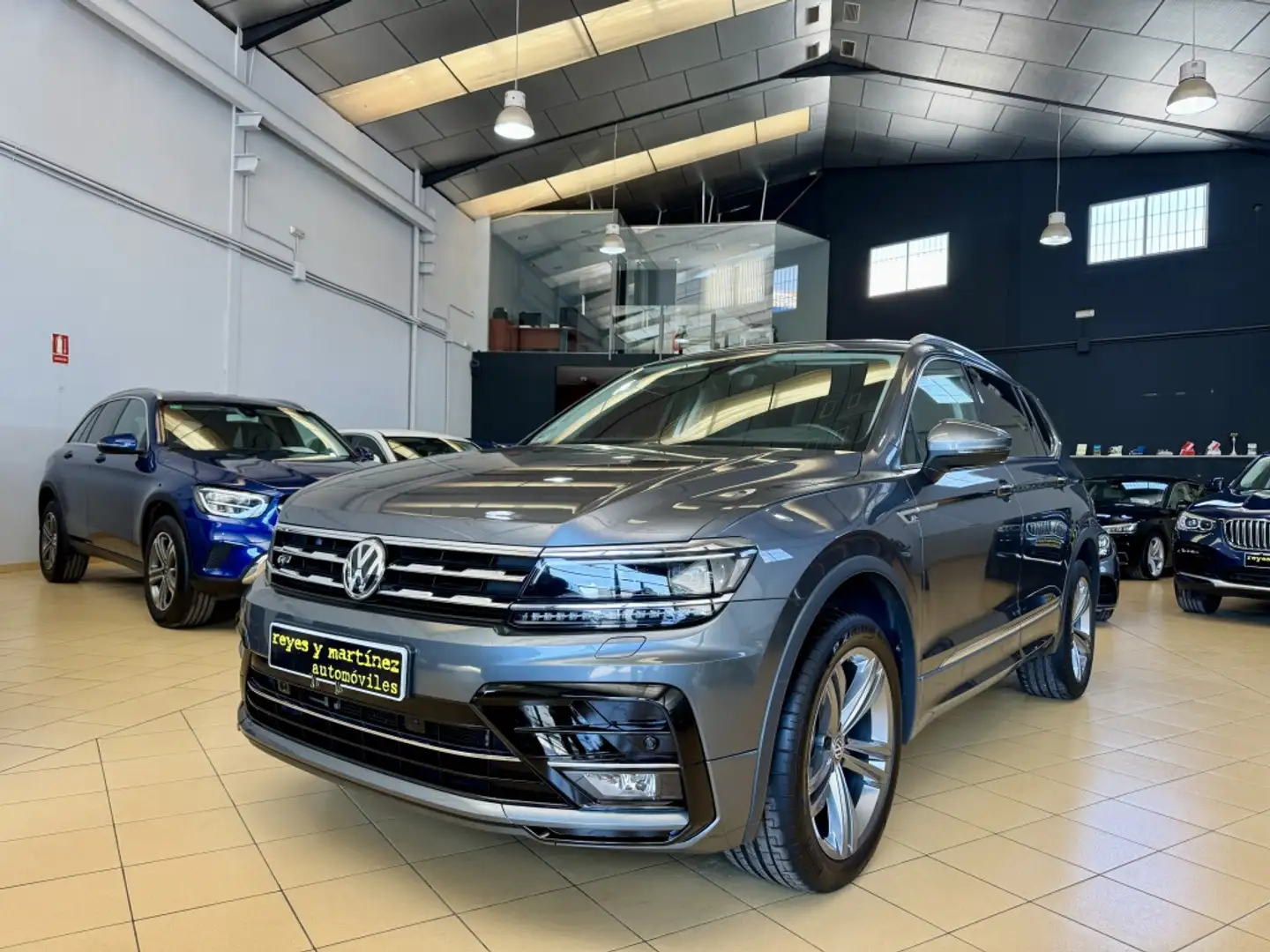 Volkswagen Tiguan Allspace 2.0TDI Advance DSG 110kW Gris - 1