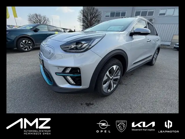 Kia Niro e- Spirit ACC+LED+Navi+SHZ+4xSHZ+Kam.