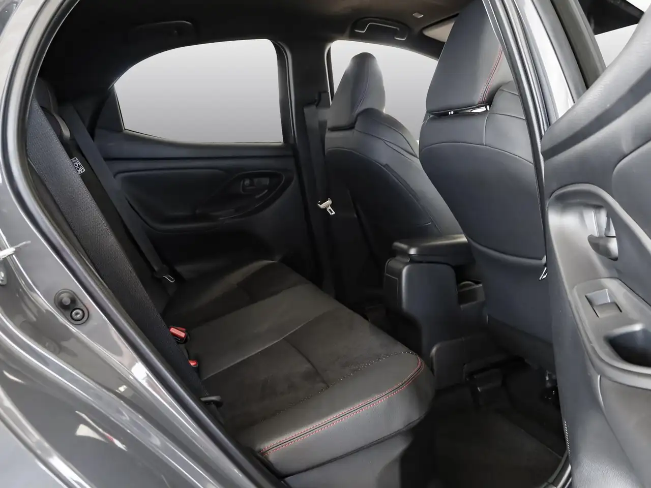 Toyota Yaris 1.5 Hybrid GR Sport SERVO ABS ESP, миниатюра 6