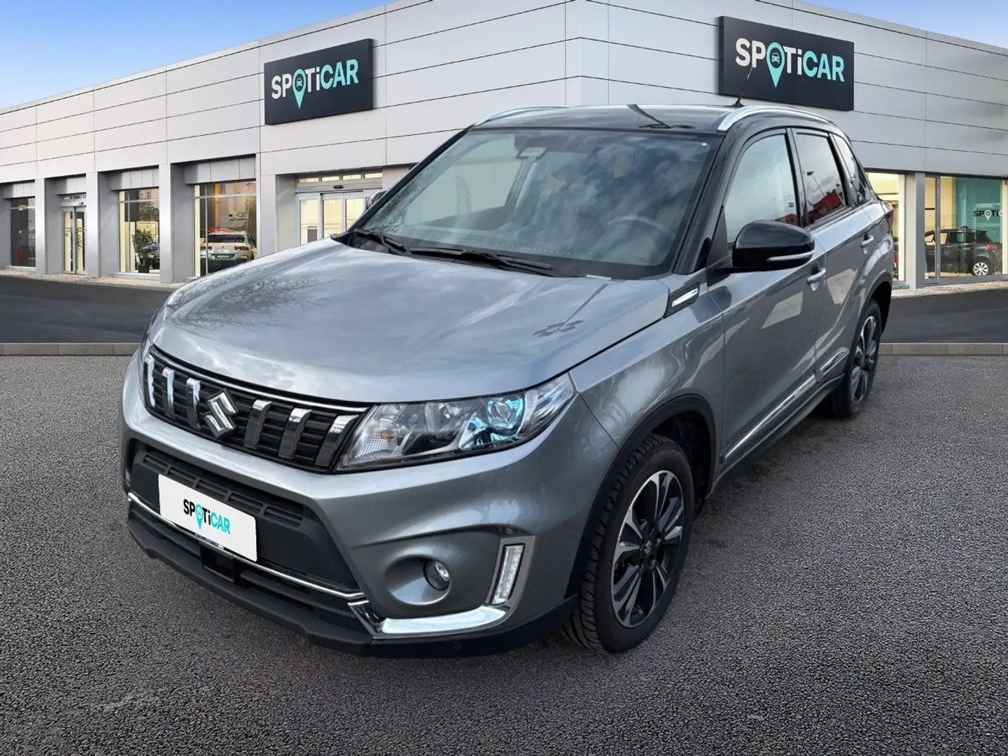 Suzuki Vitara 1.4 Boosterjet 2WD Top Grau - 1