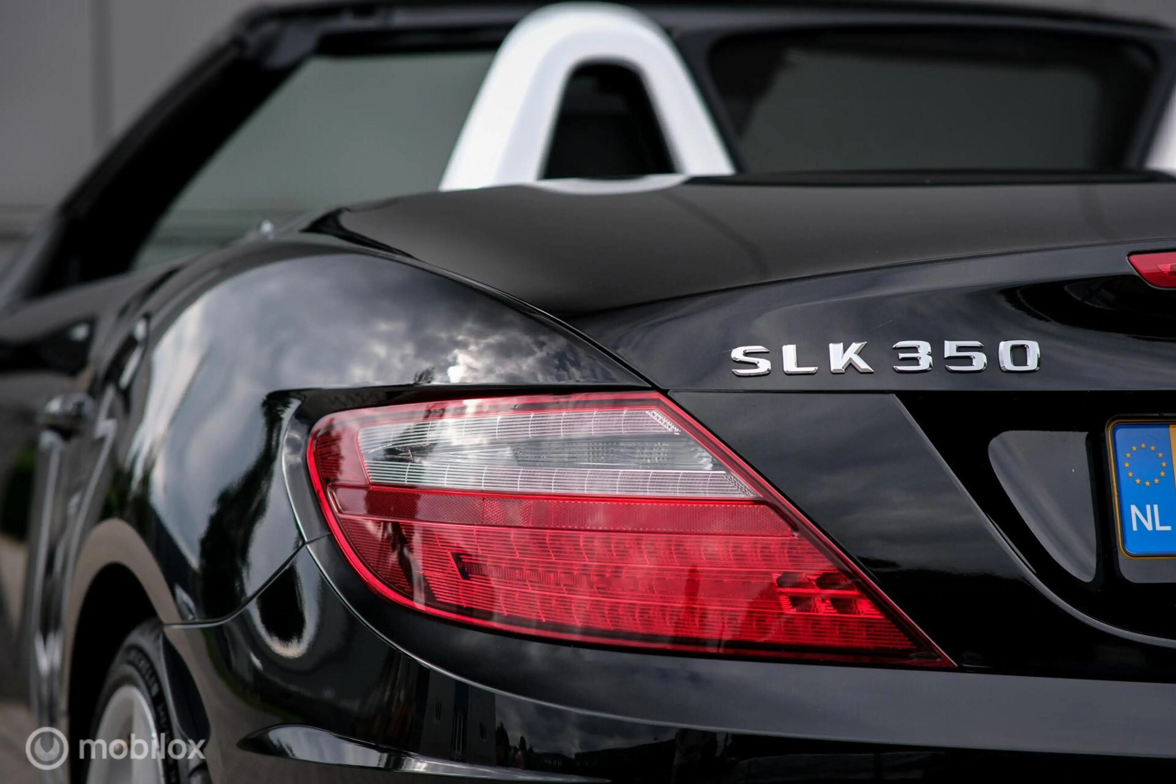 Mercedes-Benz SLK 350 AMG Line 306 PK | Panorama | Airscarf | Sportonder — photo 17