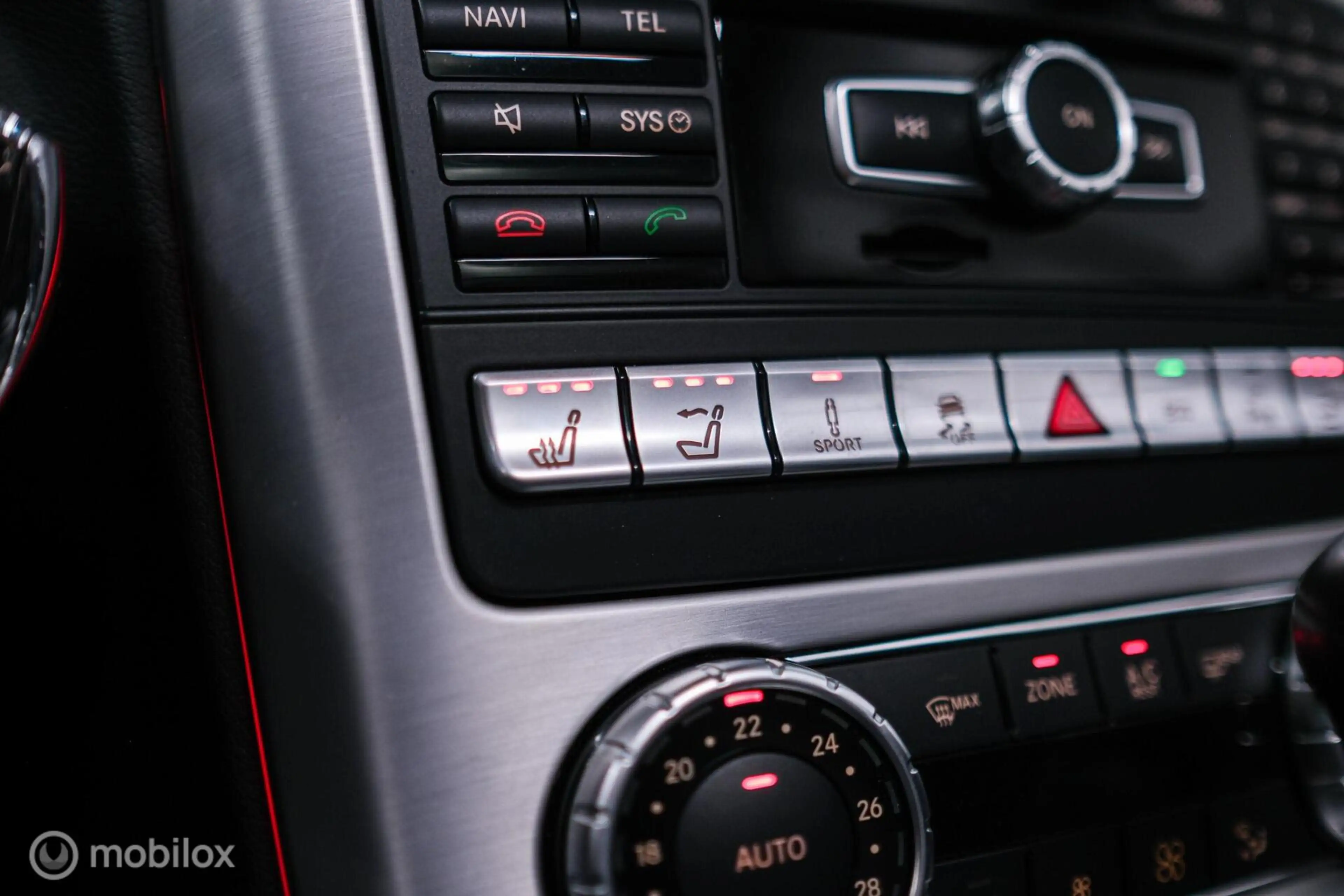 Mercedes-Benz SLK 350 AMG Line 306 PK | Panorama | Airscarf | Sportonder — photo 28