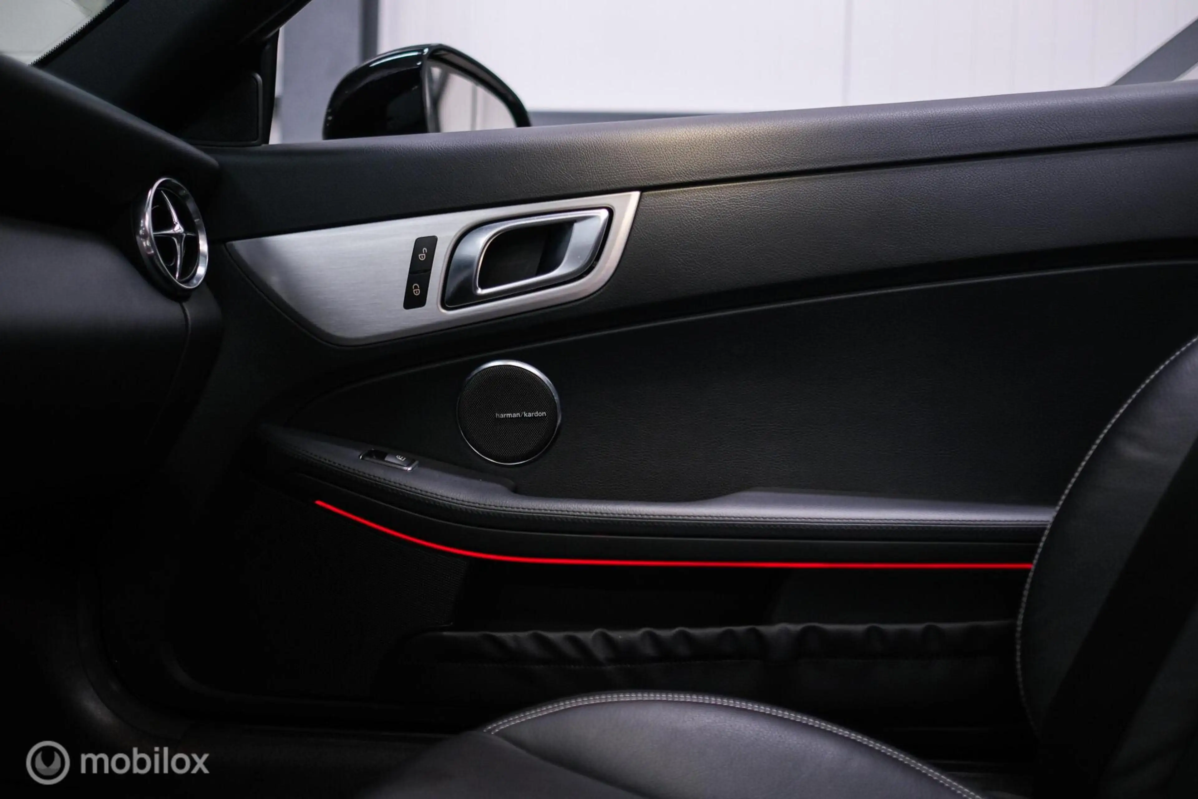 Mercedes-Benz SLK 350 AMG Line 306 PK | Panorama | Airscarf | Sportonder — photo 37