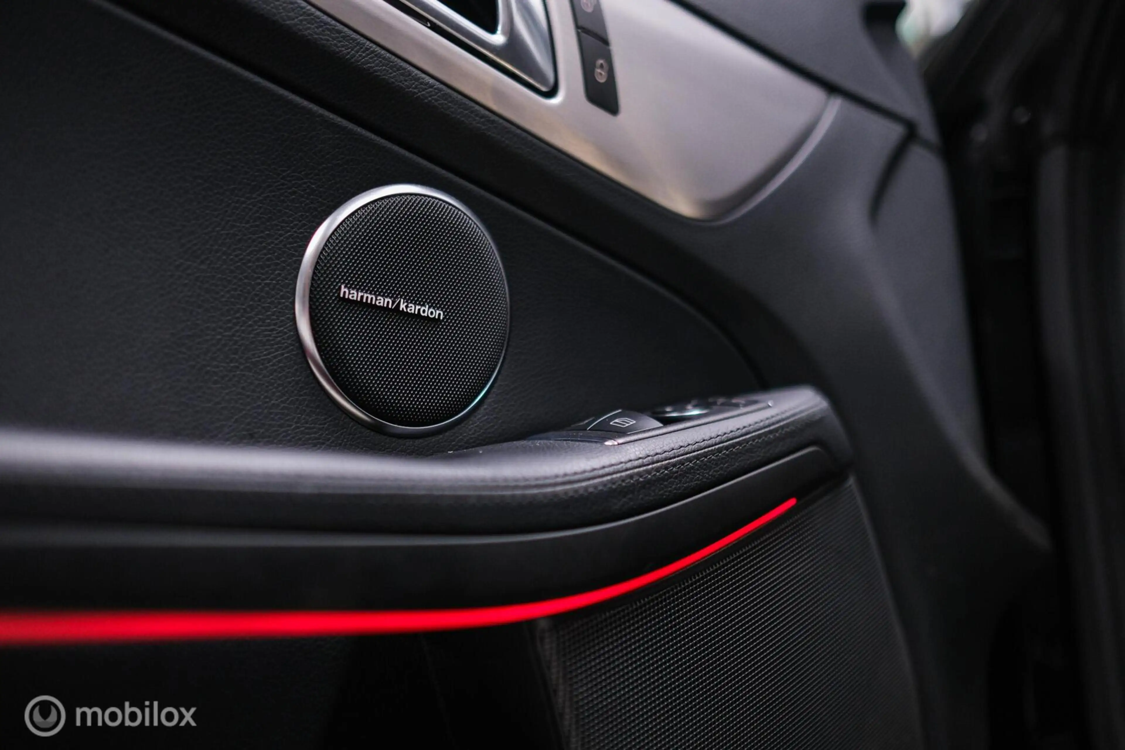 Mercedes-Benz SLK 350 AMG Line 306 PK | Panorama | Airscarf | Sportonder — photo 35
