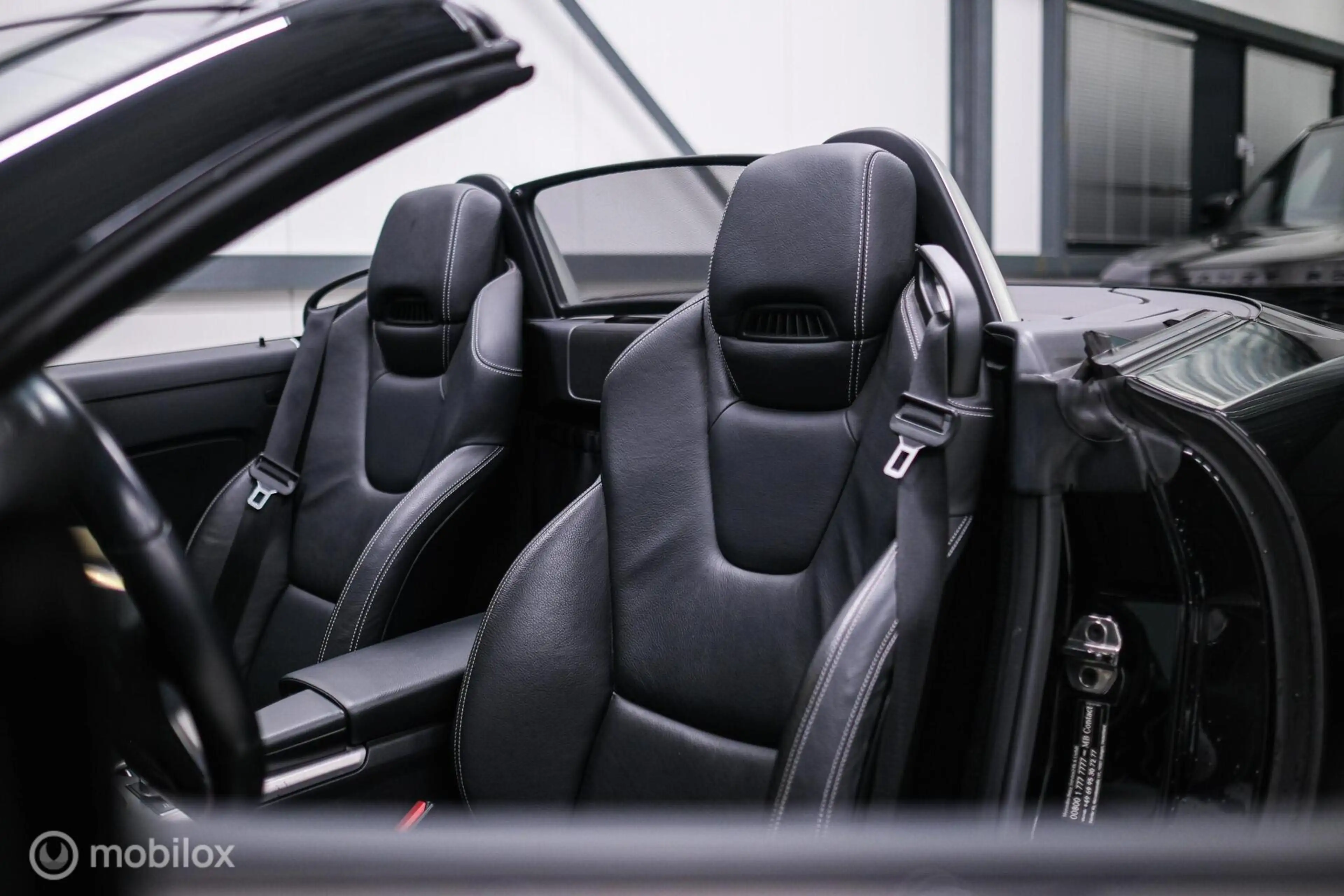 Mercedes-Benz SLK 350 AMG Line 306 PK | Panorama | Airscarf | Sportonder — photo 34