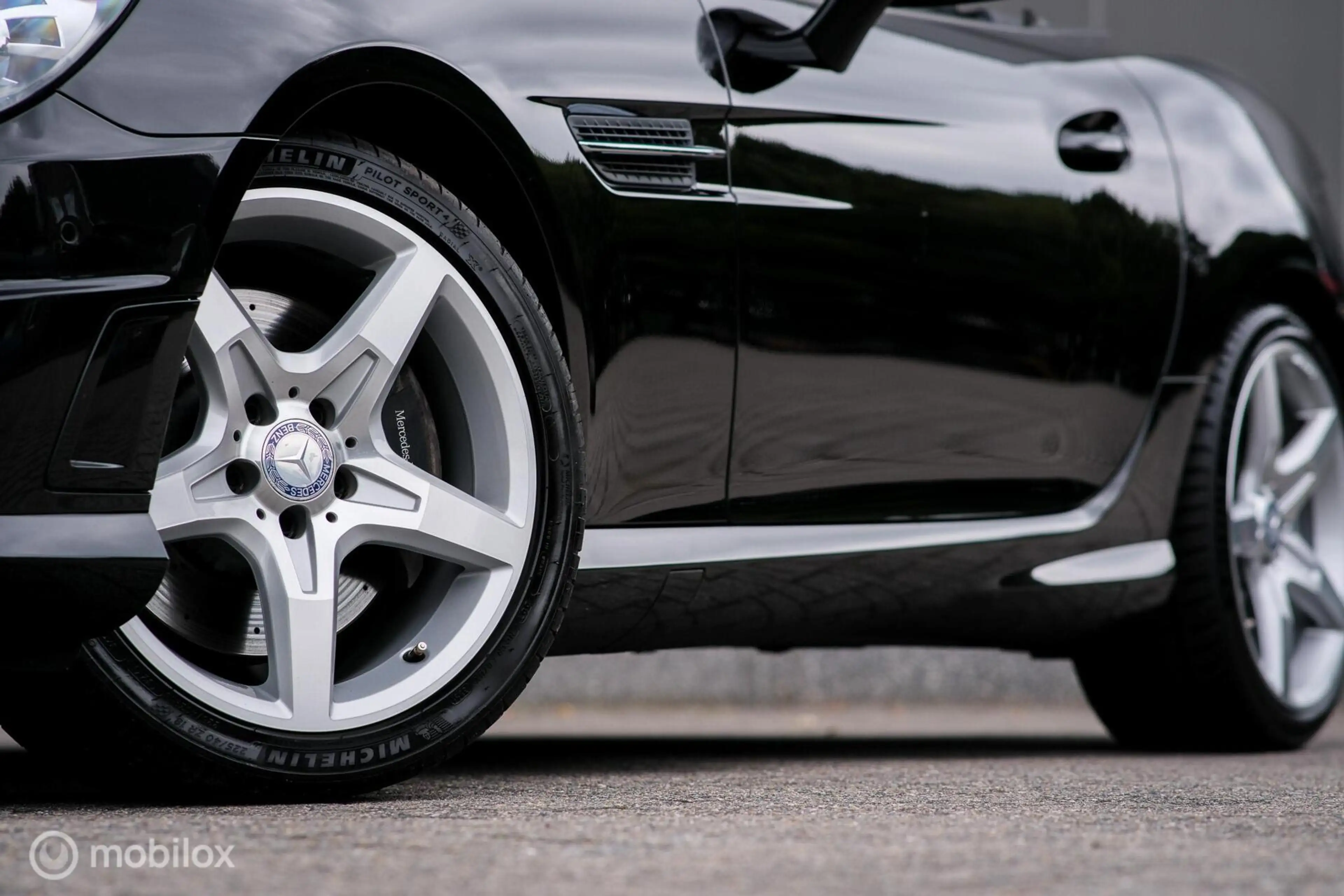 Mercedes-Benz SLK 350 AMG Line 306 PK | Panorama | Airscarf | Sportonder — photo 28