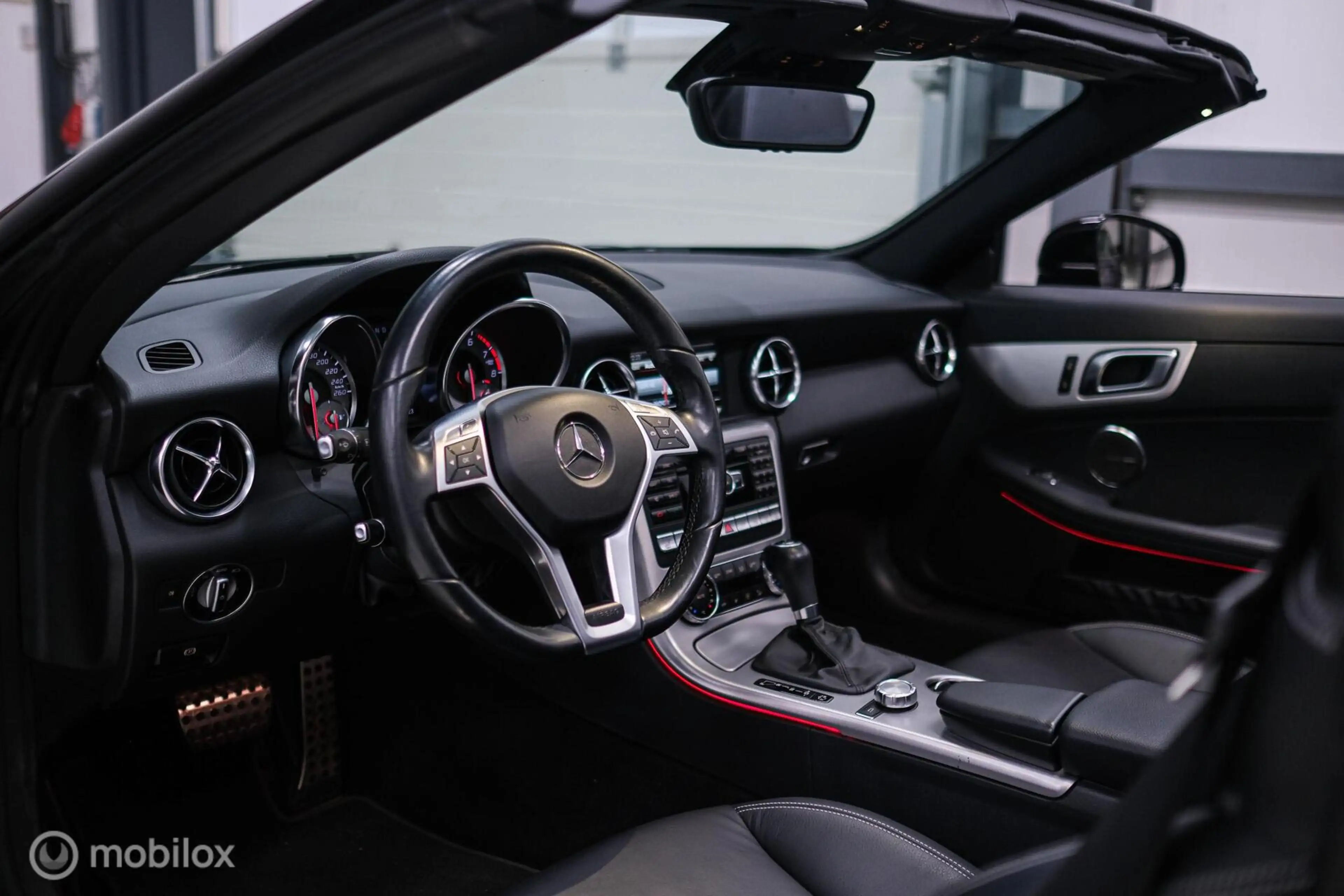 Mercedes-Benz SLK 350 AMG Line 306 PK | Panorama | Airscarf | Sportonder — photo 20