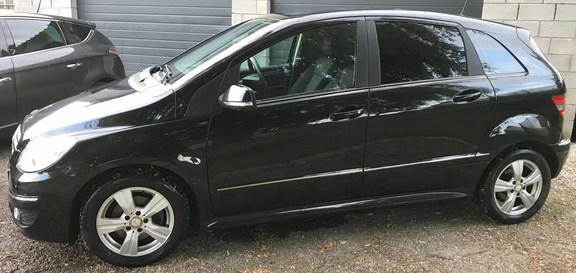 Mercedes-Benz B 180 B 180 CDI Černá - 1