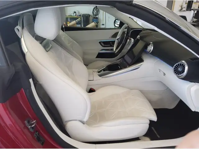 Mercedes-Benz SL view 8