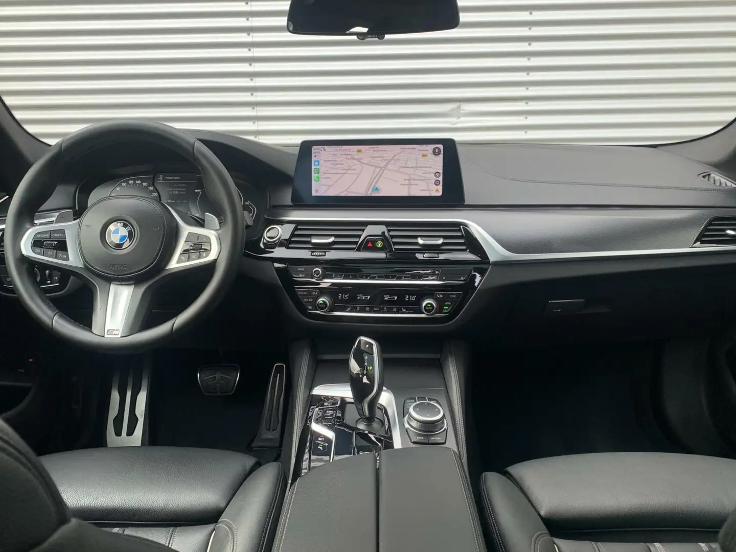 BMW 530 5-serie 530e Business Edition Plus M-Sport Led Dak Zwart - 2