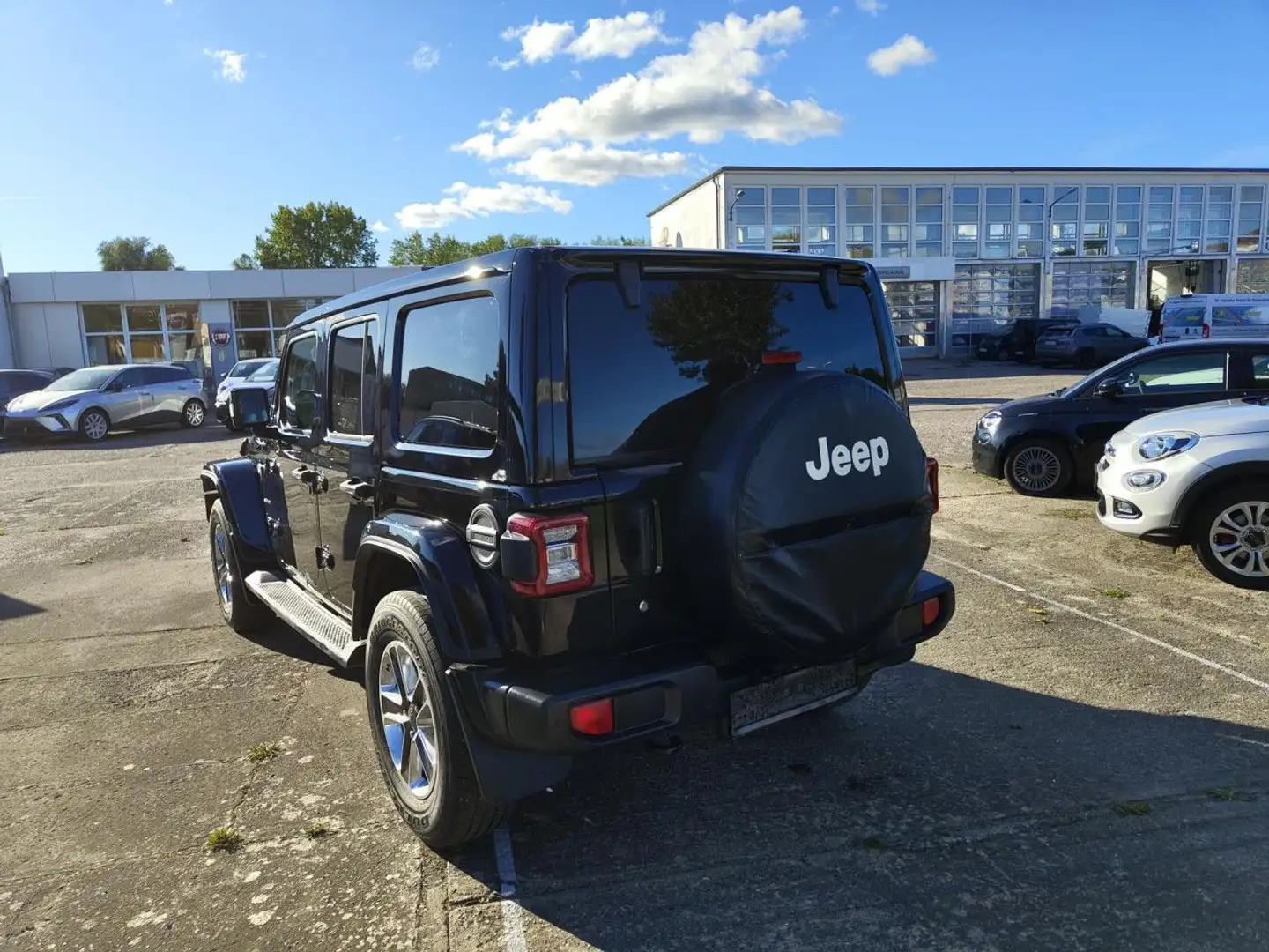 Jeep Wrangler Unlimited 2.0 T-GDI AWD Sahara Bluetooth Schwarz - 1