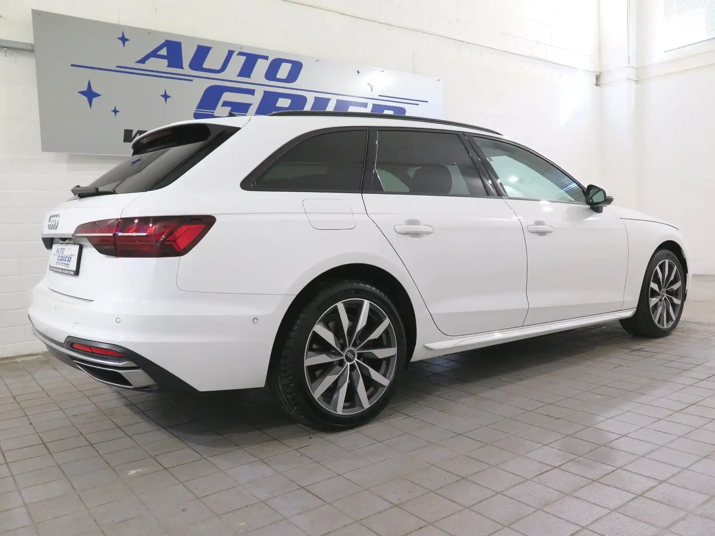 Audi A4 40 g-tron advanced, LED, Navi, ACC, 360°Kamera Weiß - 2