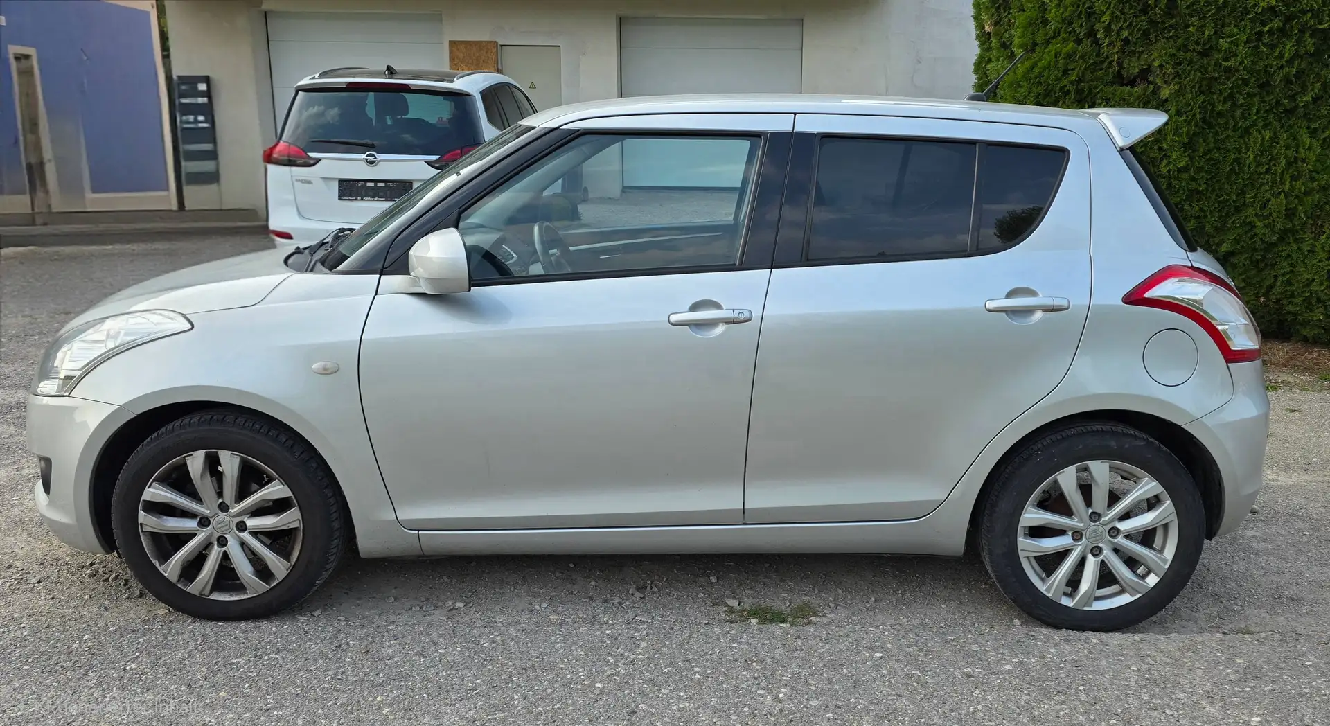 Suzuki Swift Swift 1,2 GL Special GL special Silber - 1